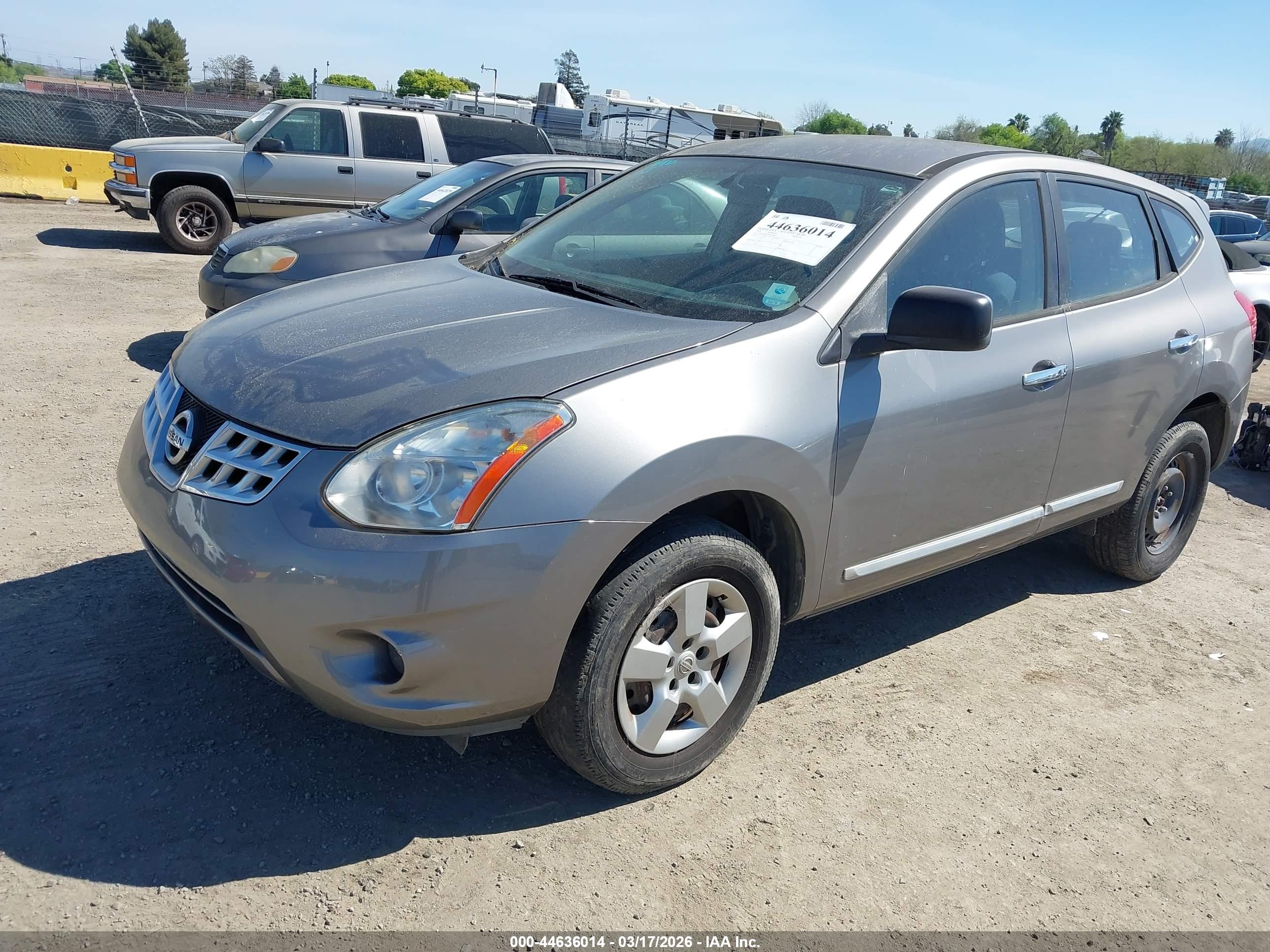 NISSAN ROGUE image 2