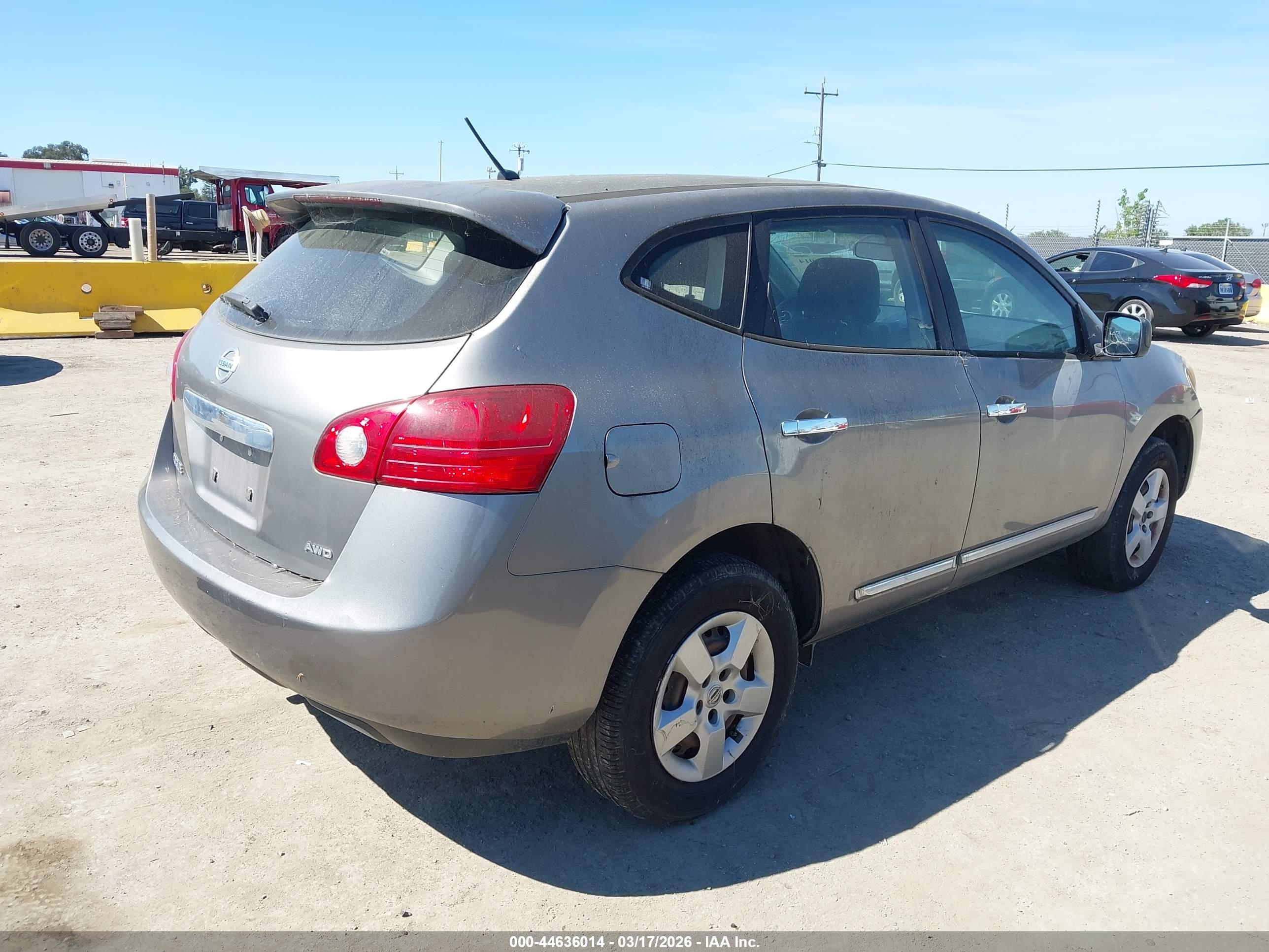 NISSAN ROGUE image 4