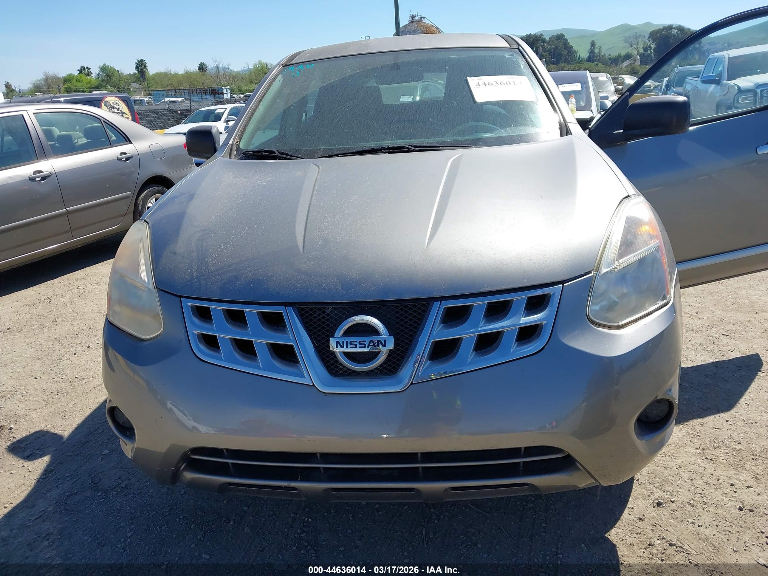 NISSAN ROGUE image 6