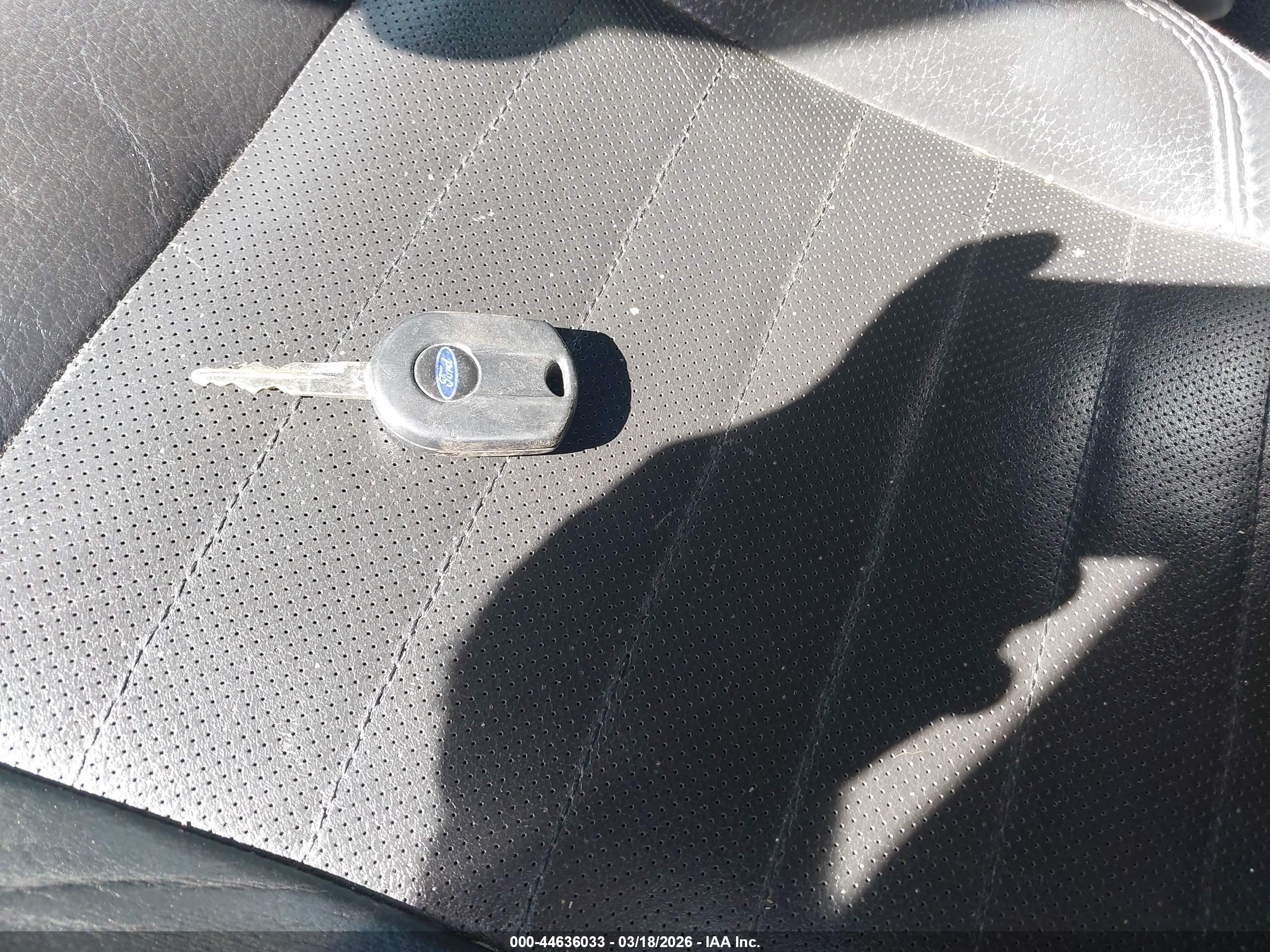 FORD MUSTANG image 11