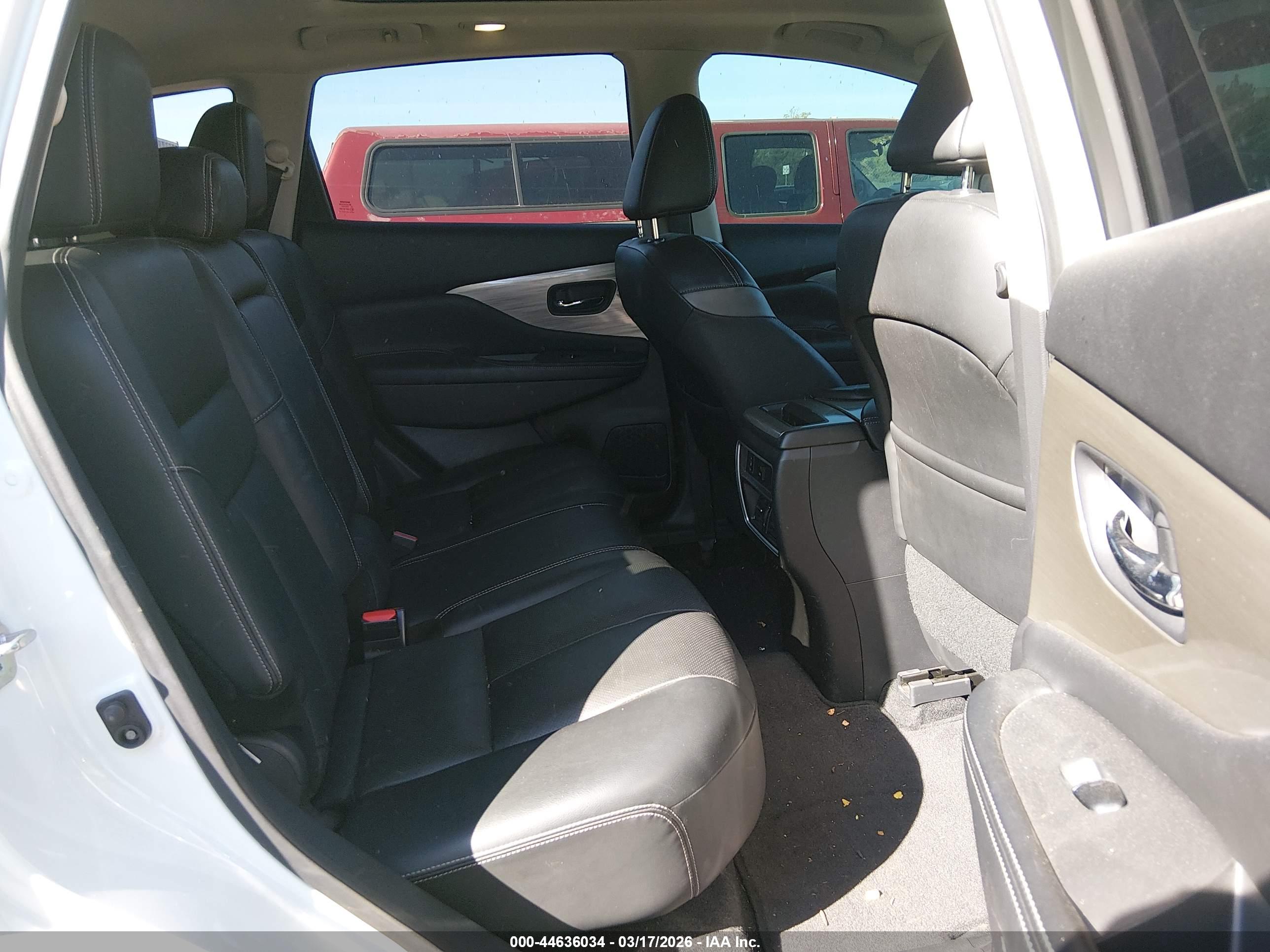 NISSAN MURANO image 8