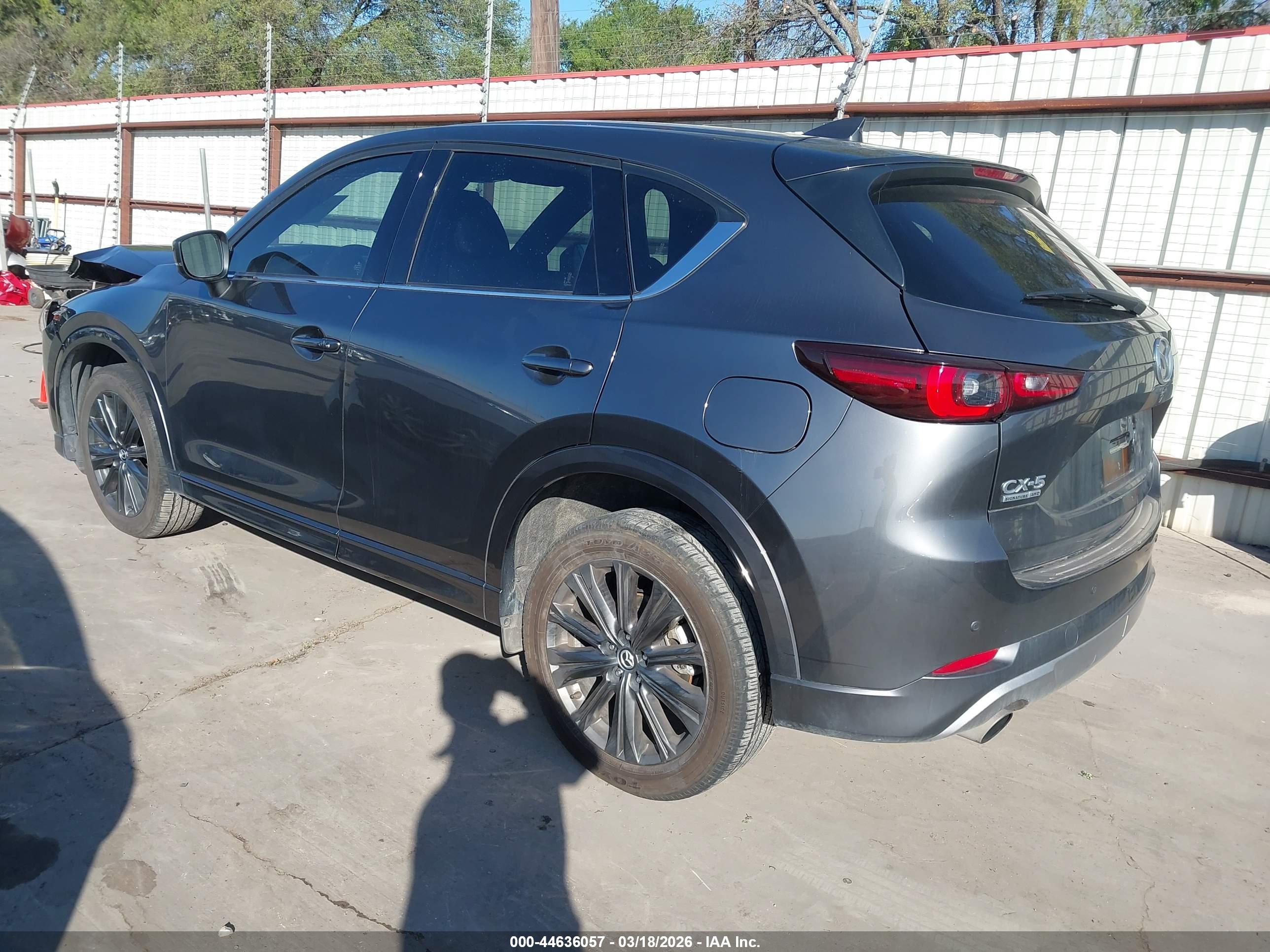 MAZDA CX-5 image 3