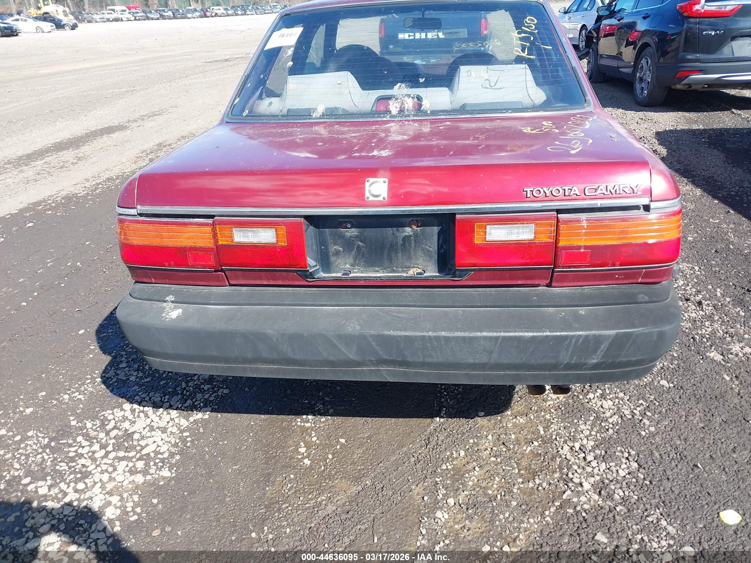 TOYOTA CAMRY image 6