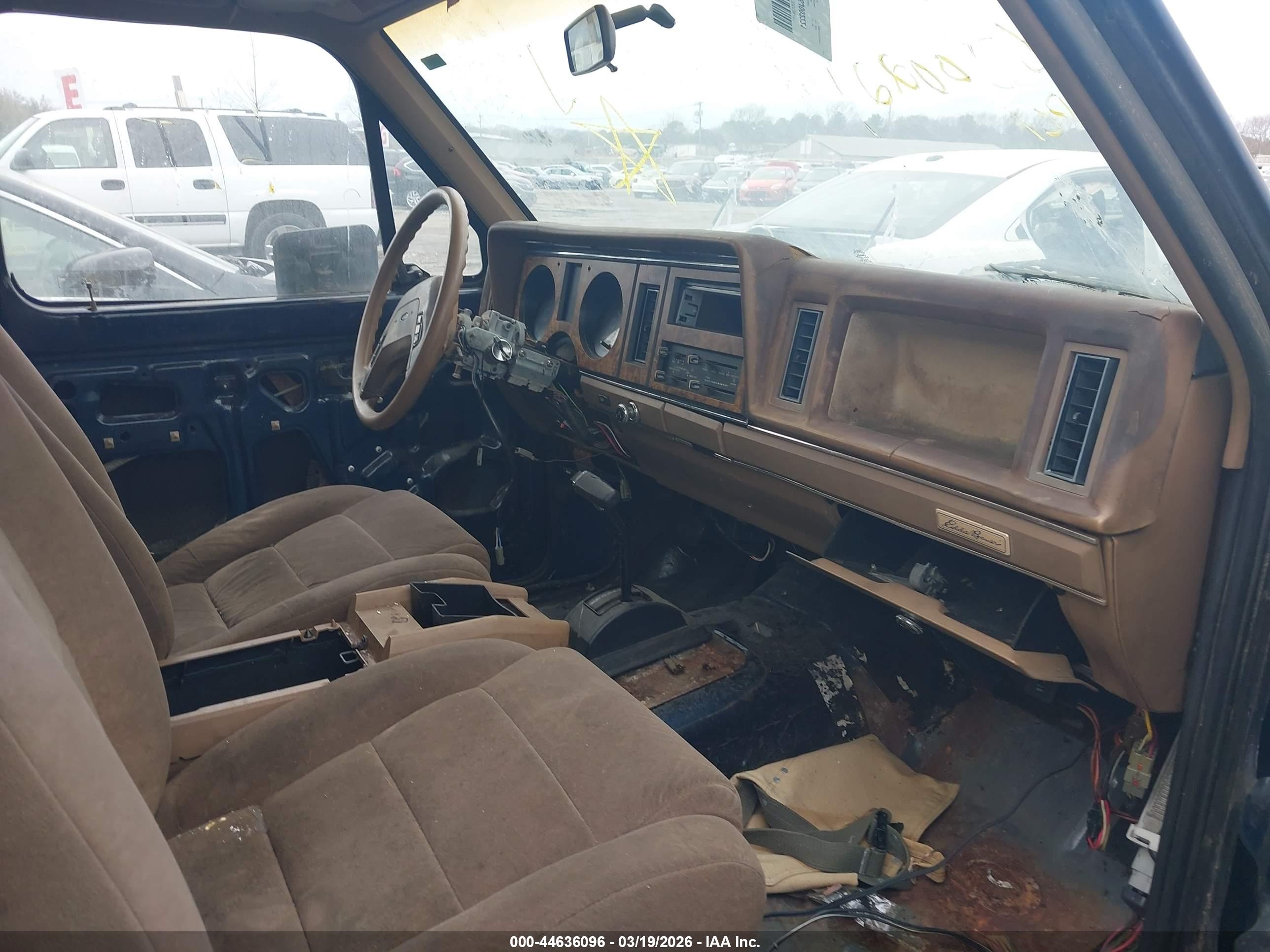 FORD BRONCO image 5