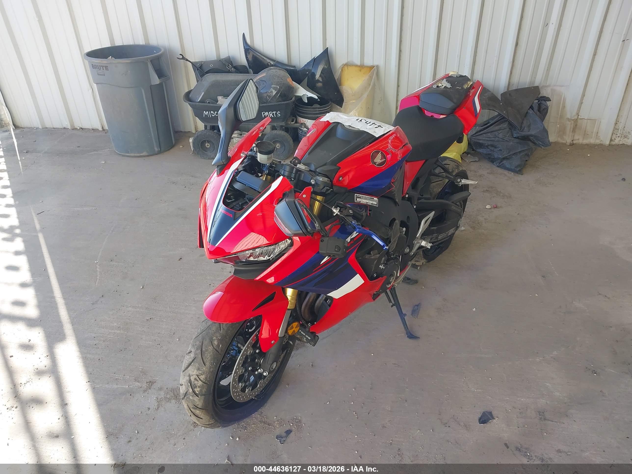 HONDA CBR1000 image 2