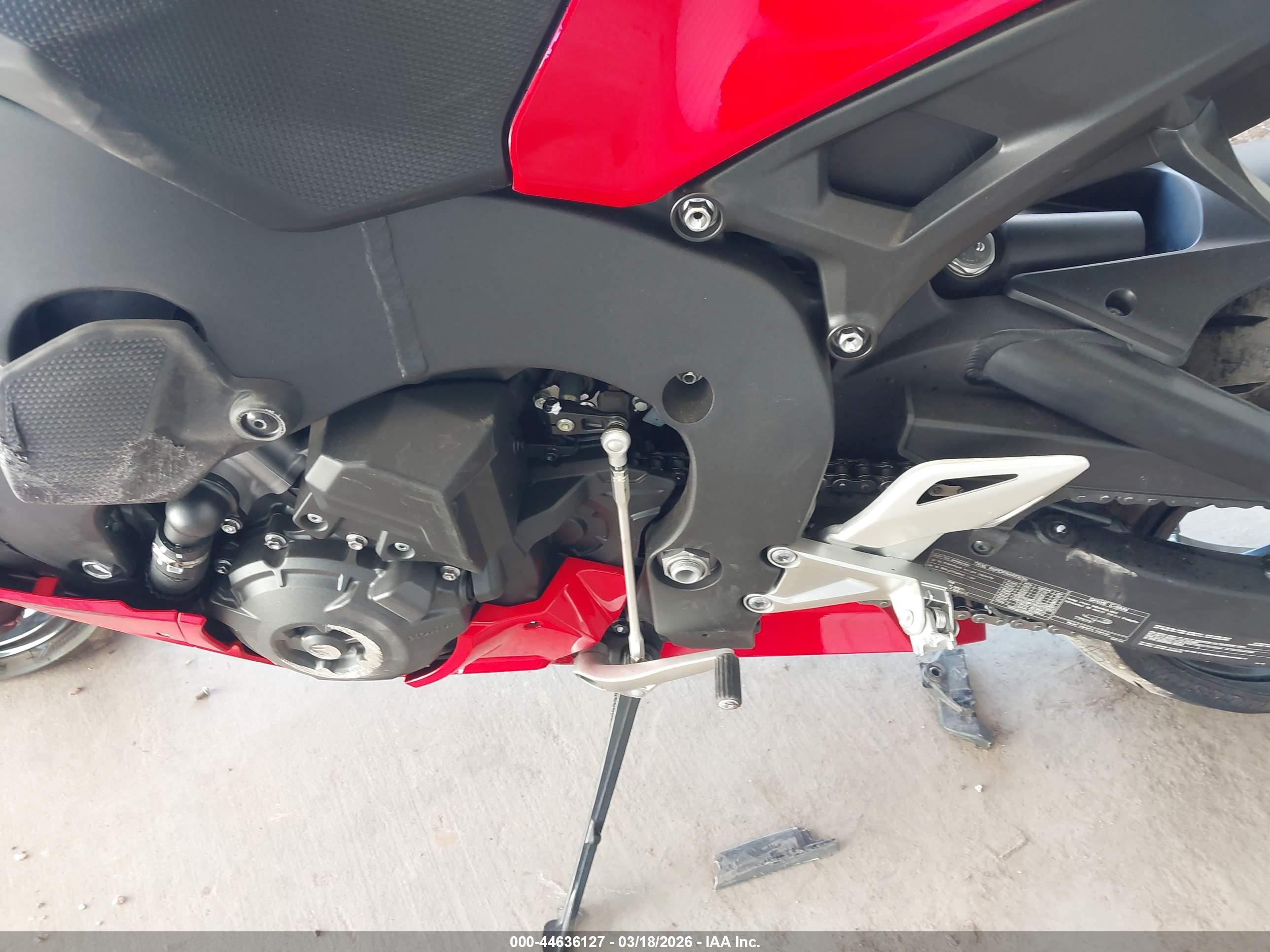 HONDA CBR1000 image 9
