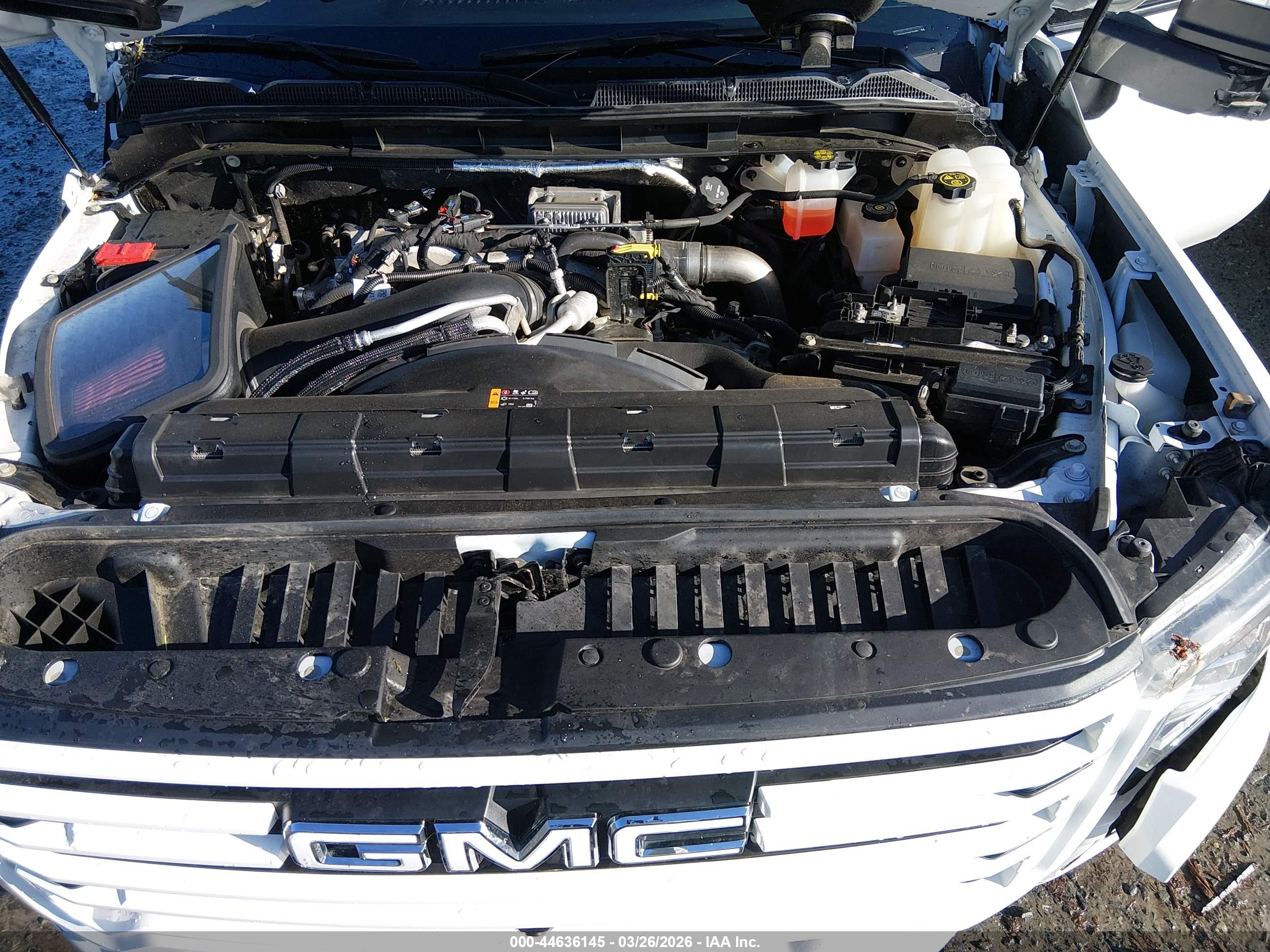 GMC SIERRA image 10