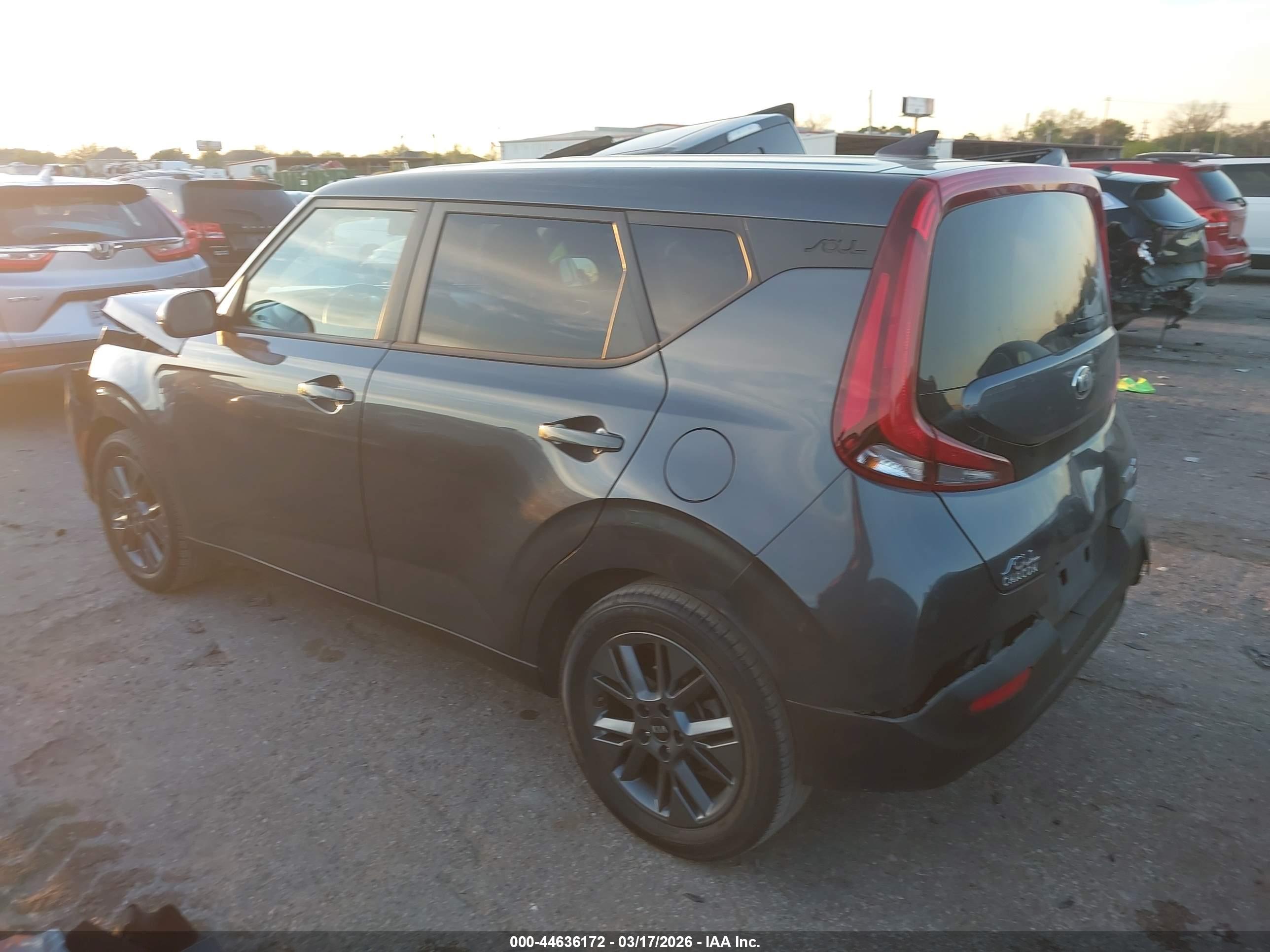 KIA SOUL image 3