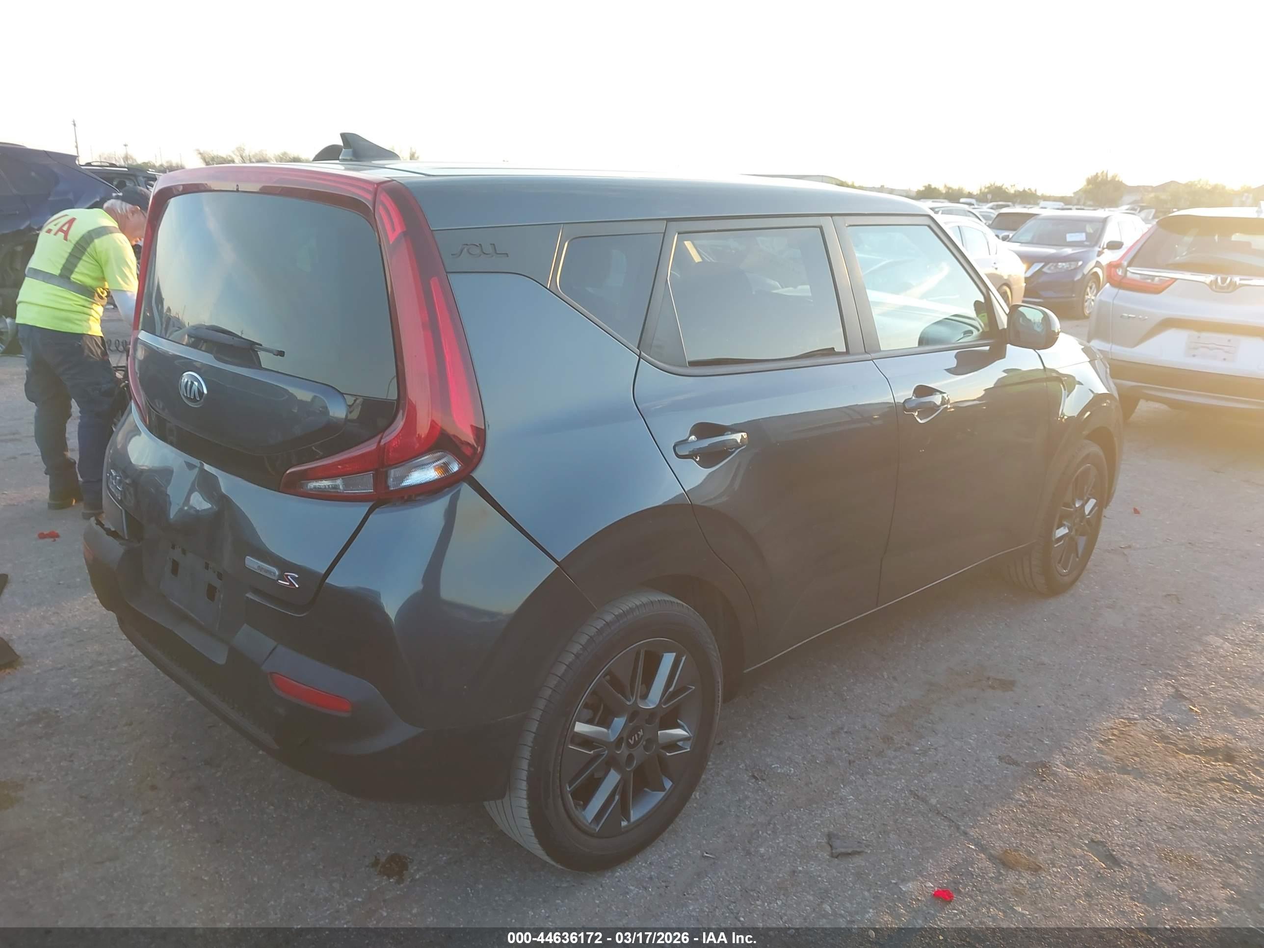 KIA SOUL image 4