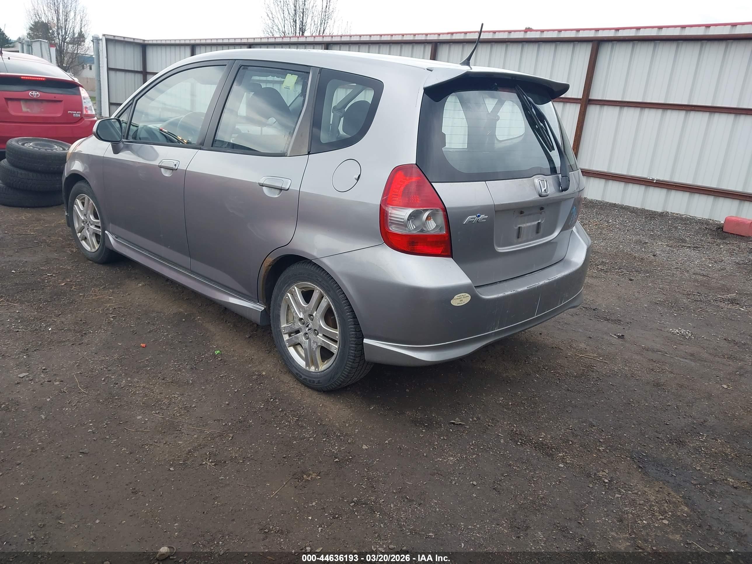 HONDA FIT image 3