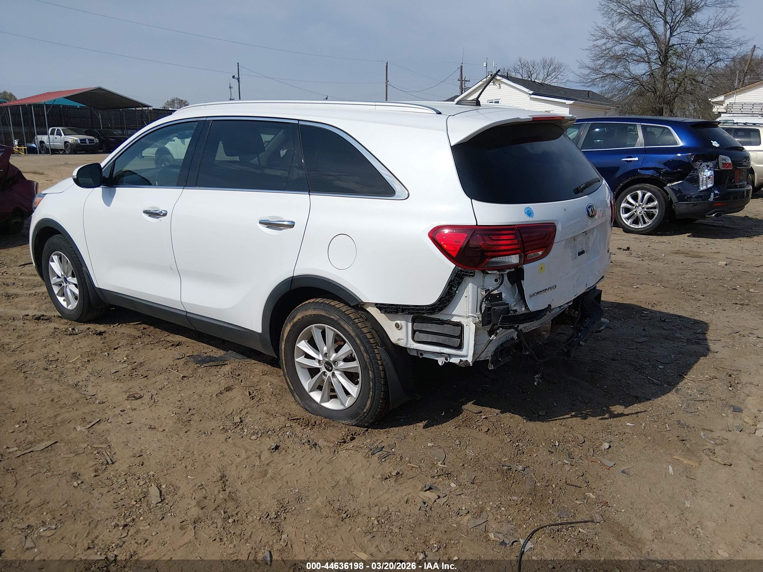 KIA SORENTO image 3
