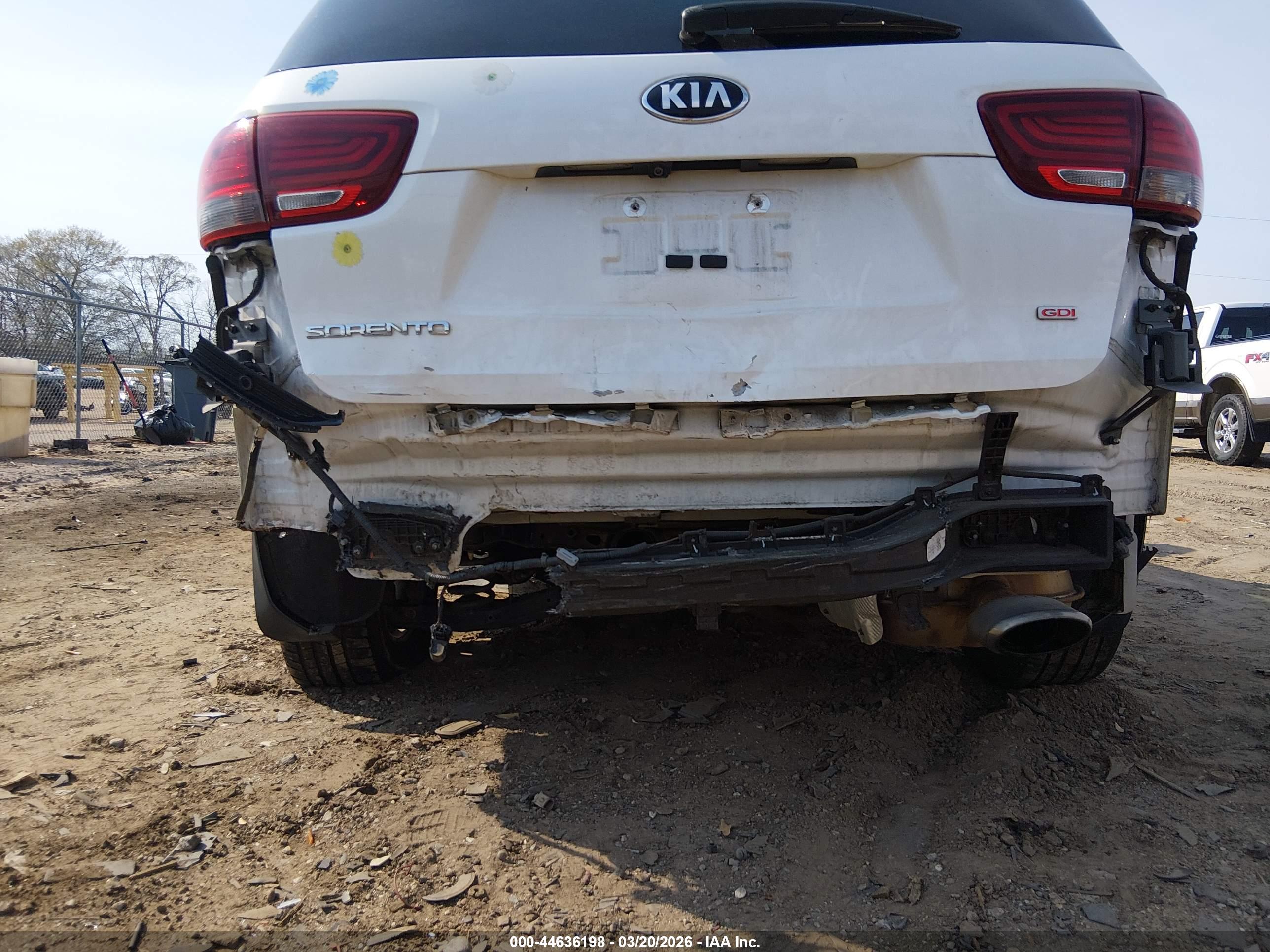 KIA SORENTO image 6