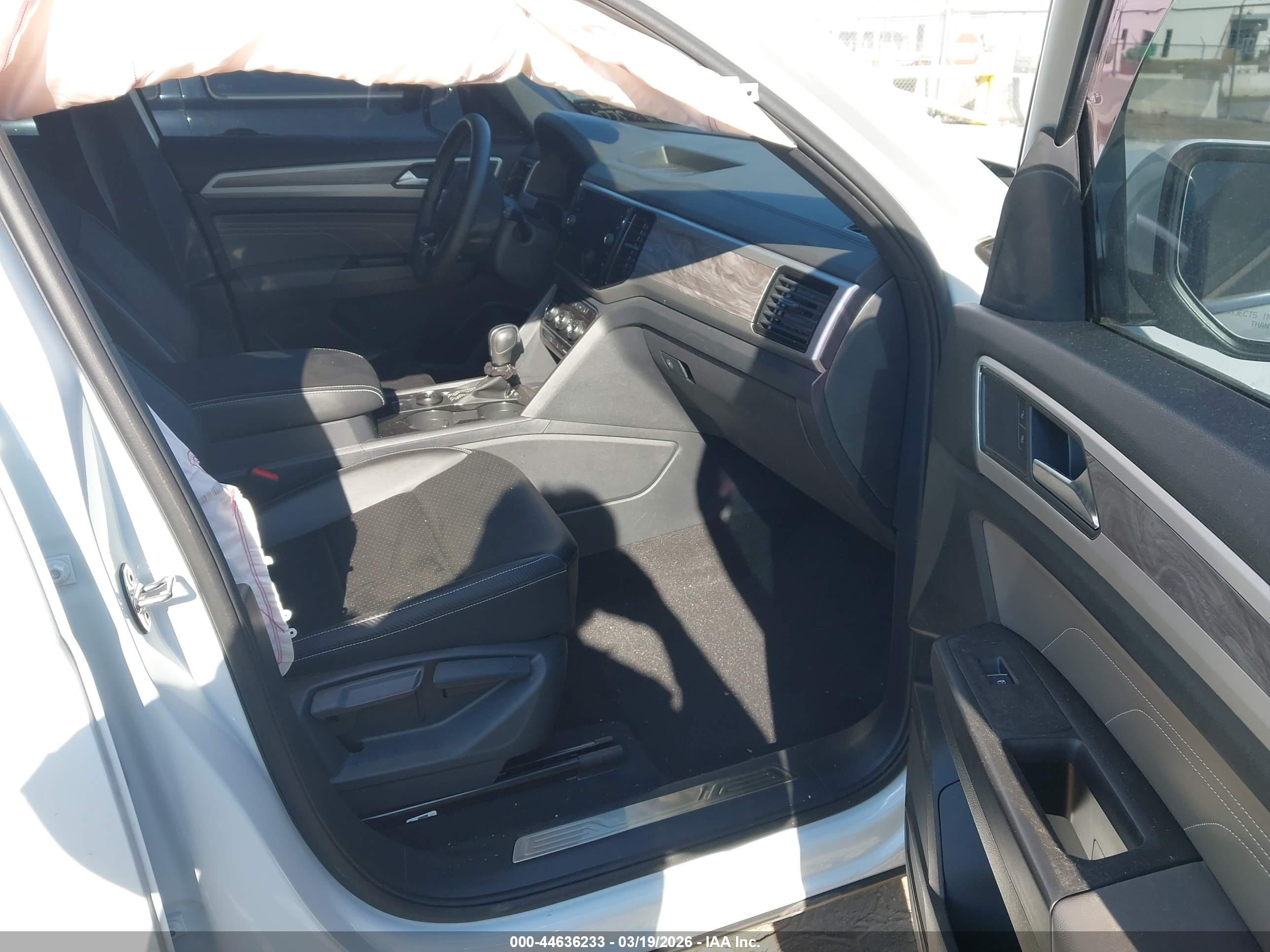 VOLKSWAGEN ATLAS image 5