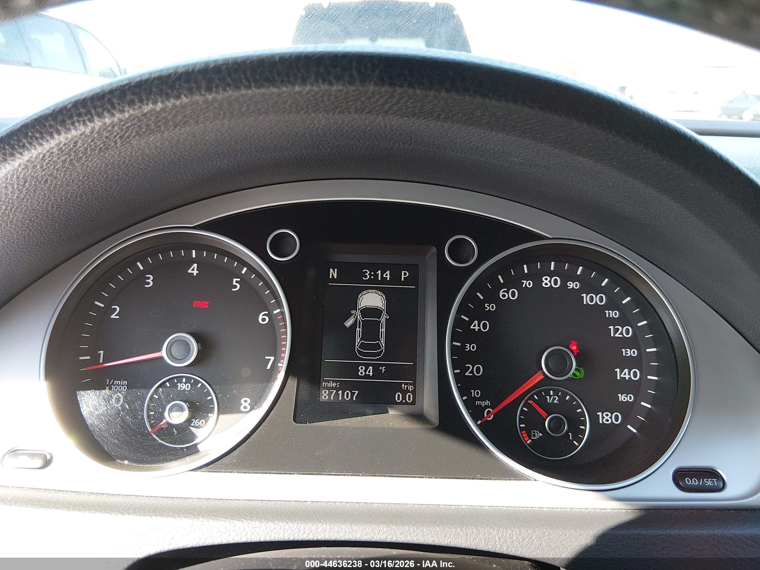 VOLKSWAGEN CC image 7