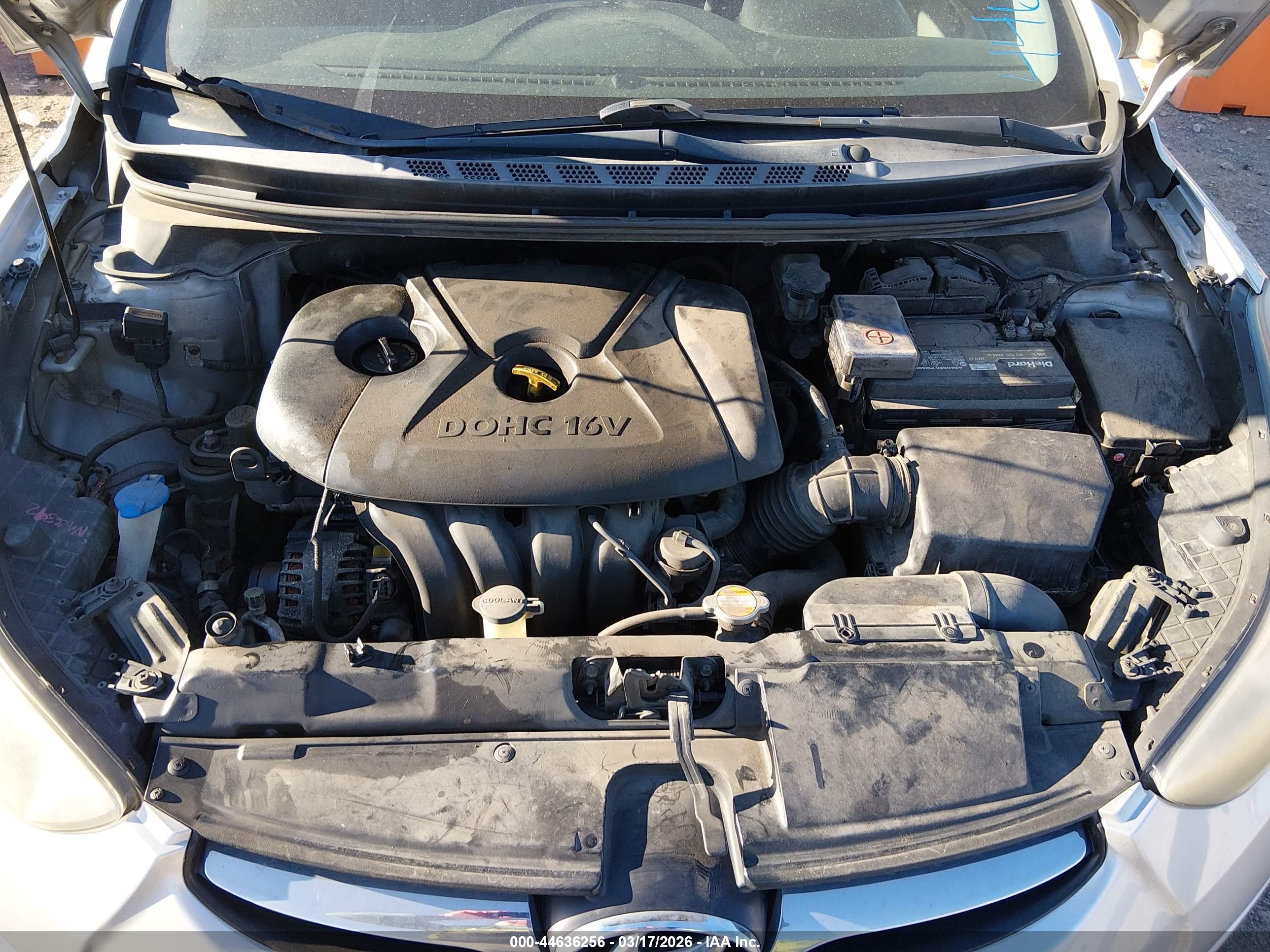 HYUNDAI ELANTRA image 10
