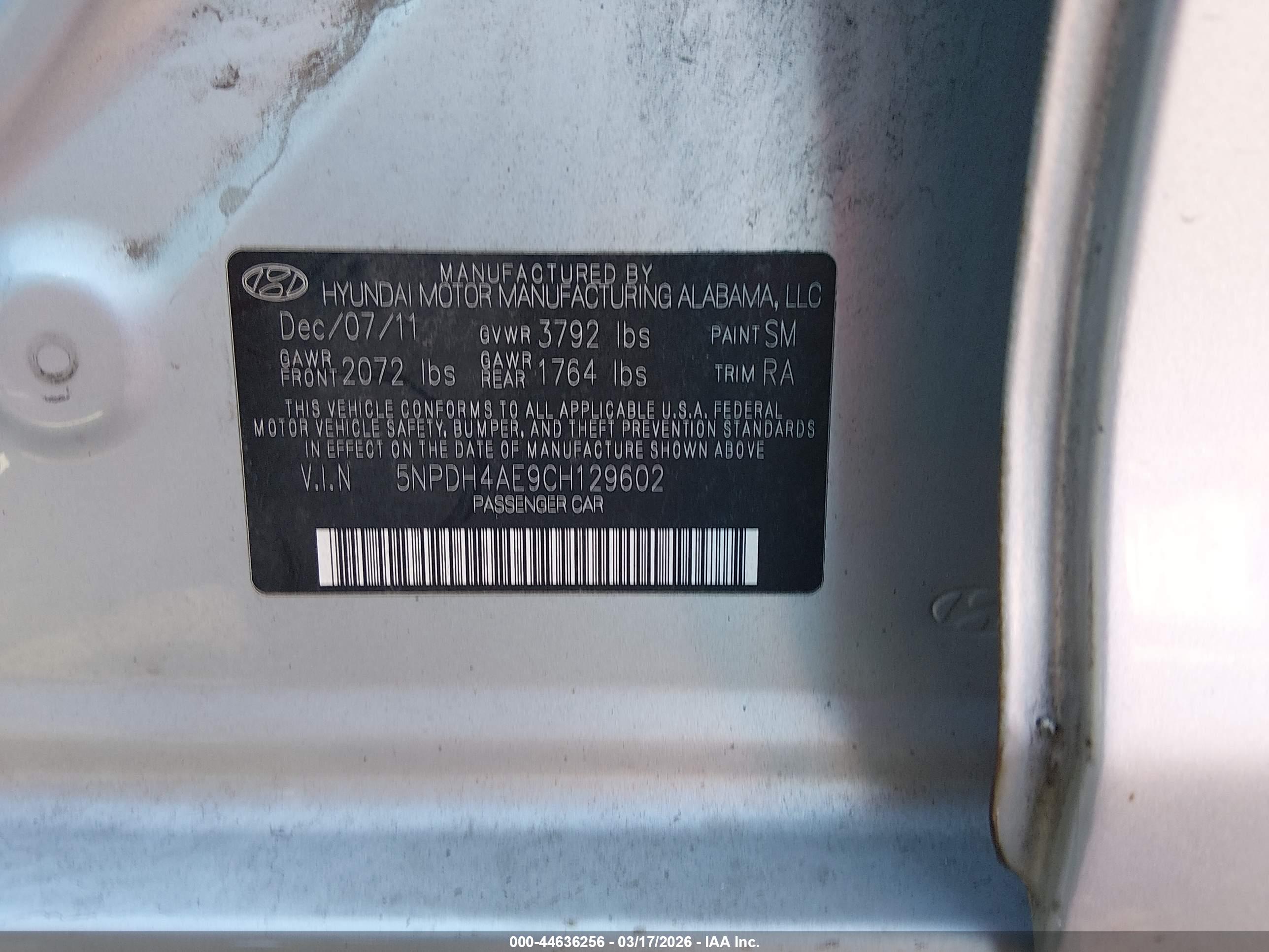 HYUNDAI ELANTRA image 9