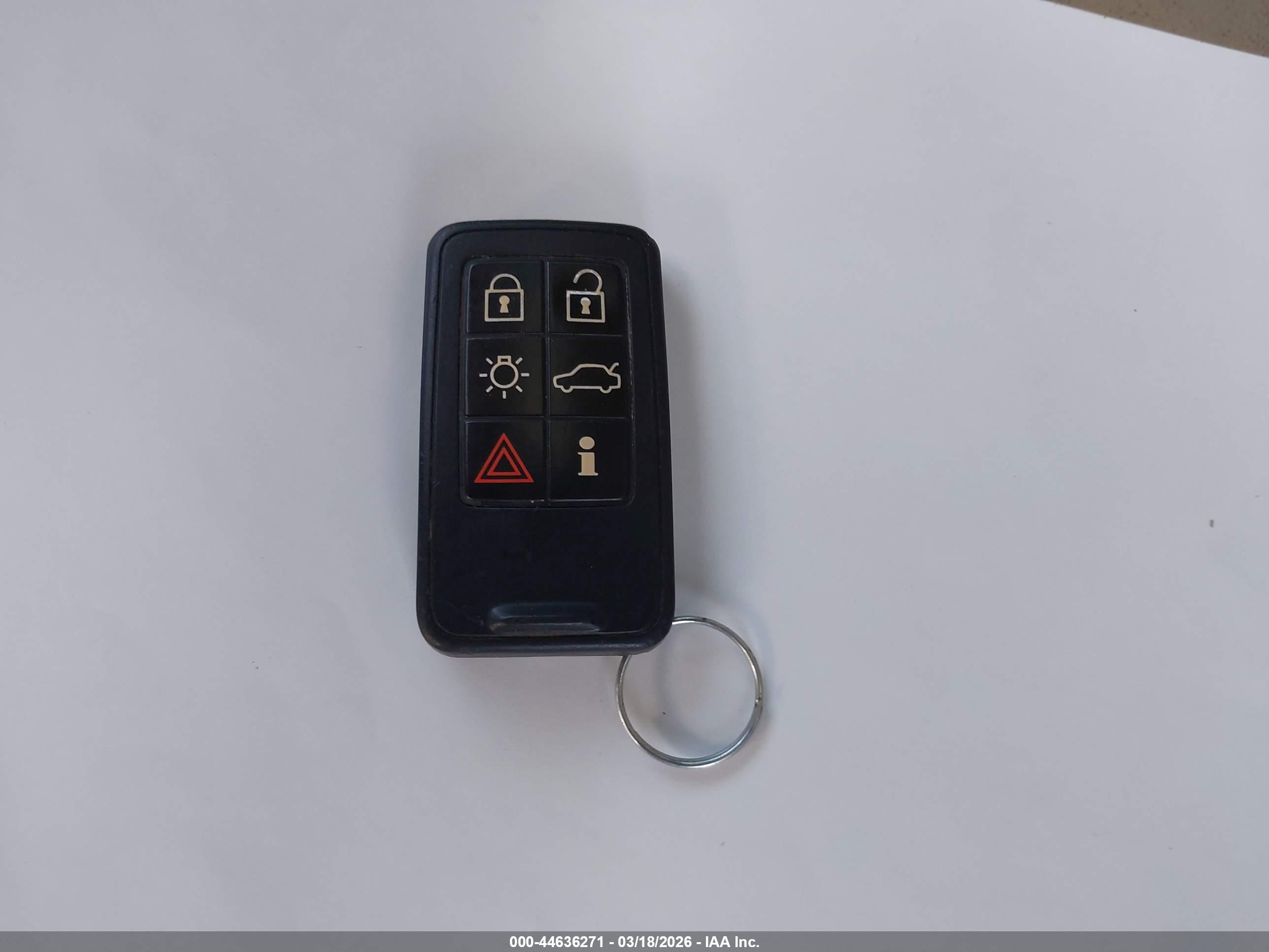VOLVO S60 image 11