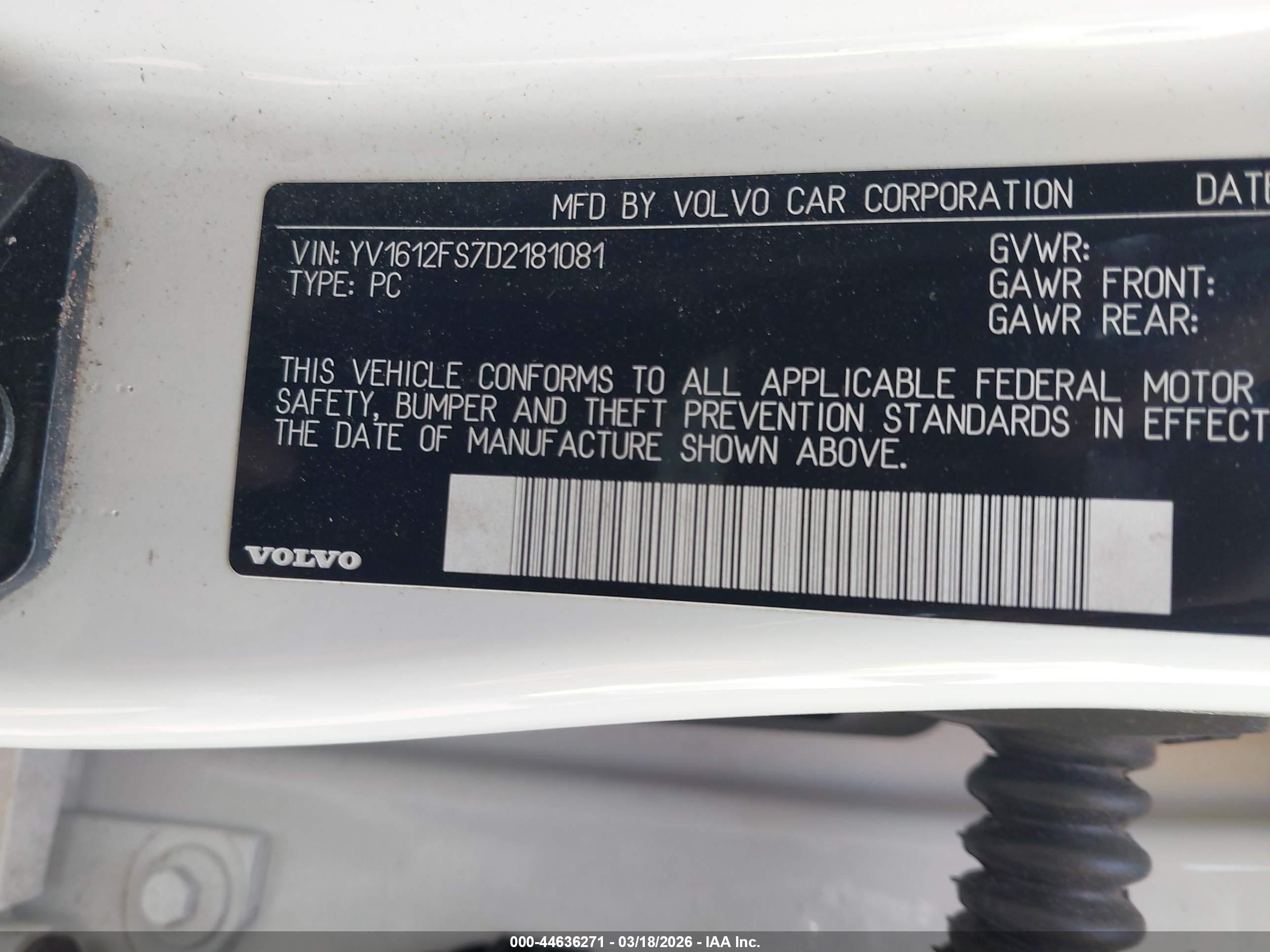 VOLVO S60 image 9