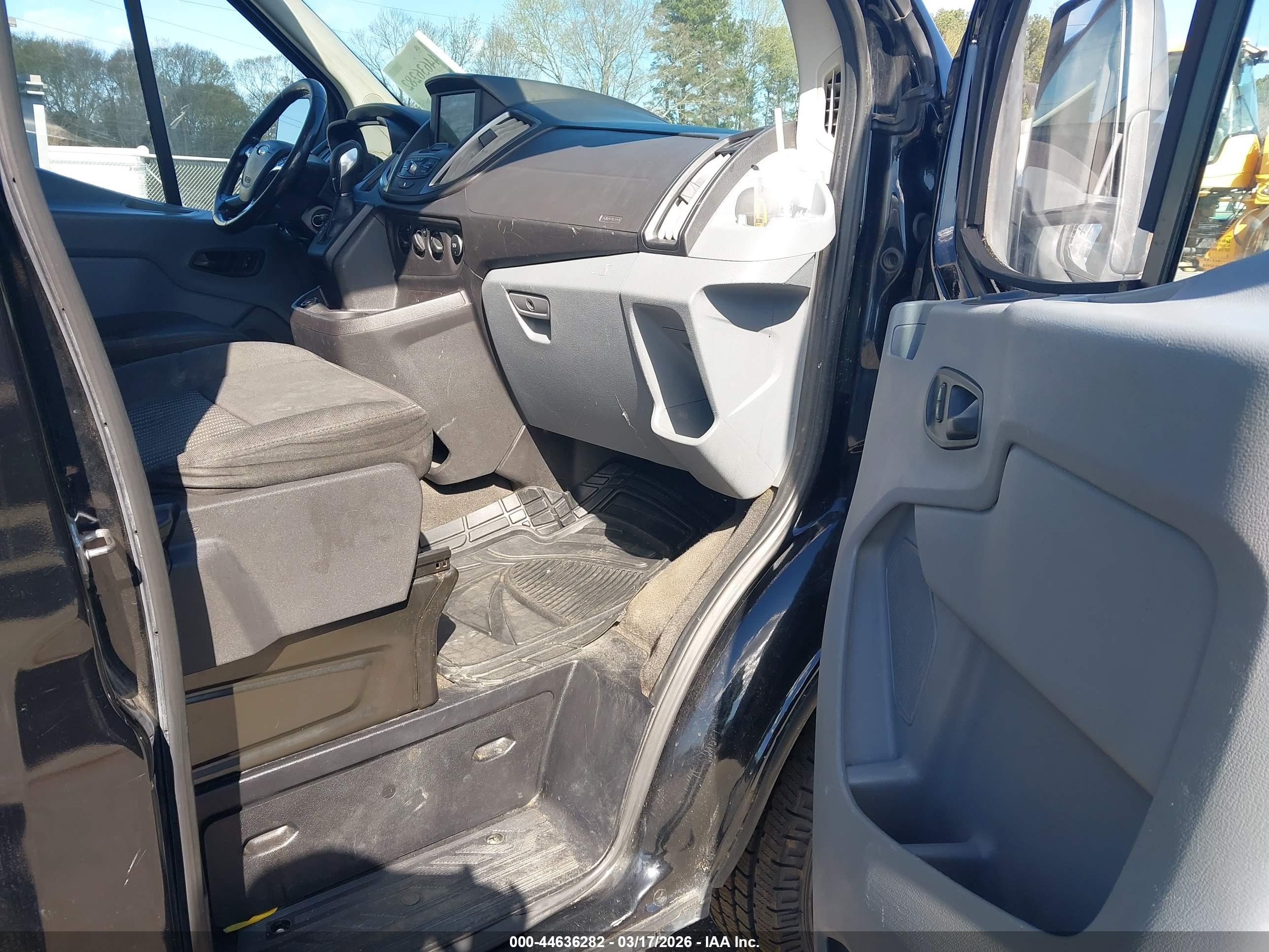 FORD TRANSIT-350 image 5