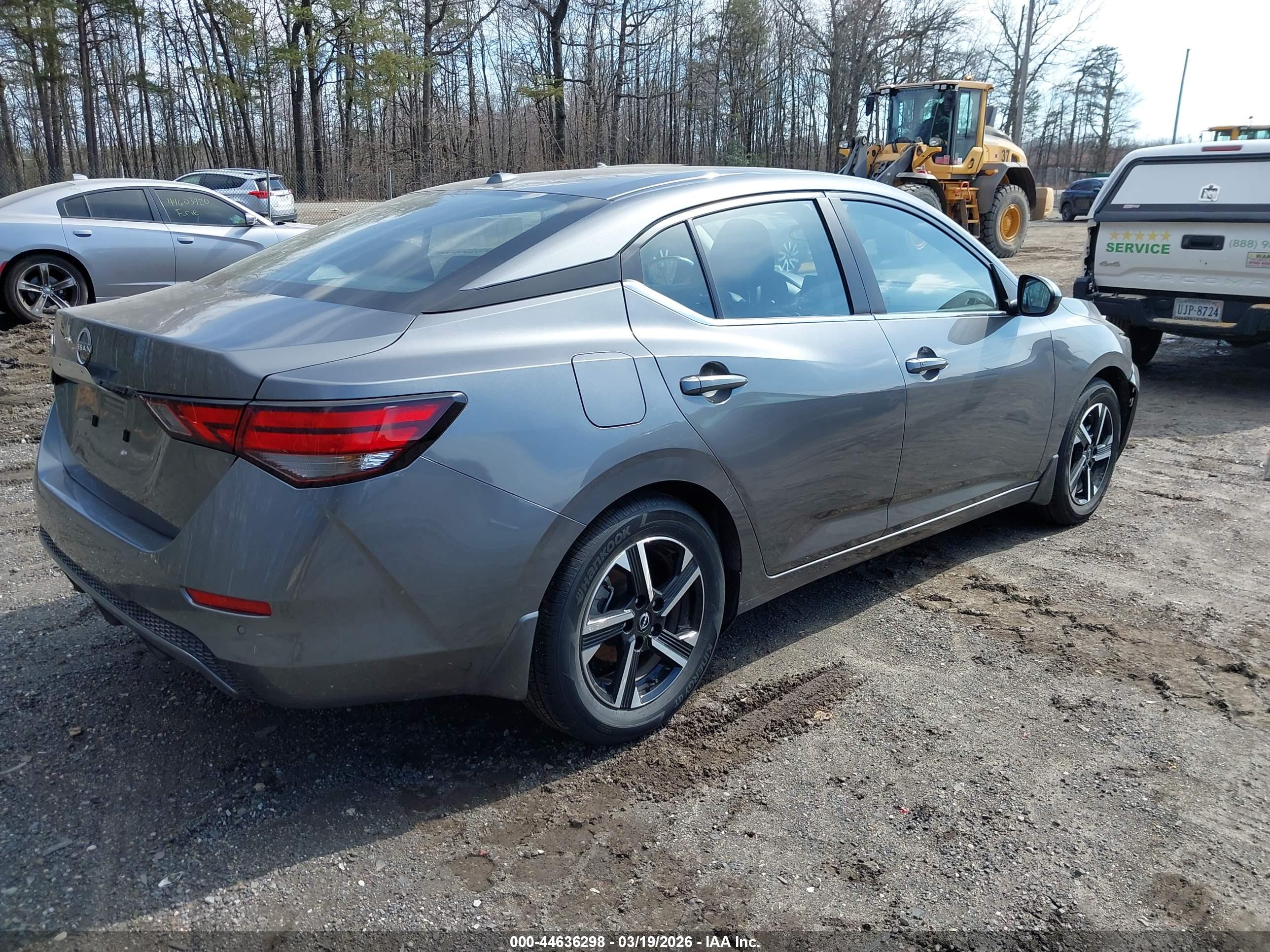 NISSAN SENTRA image 4