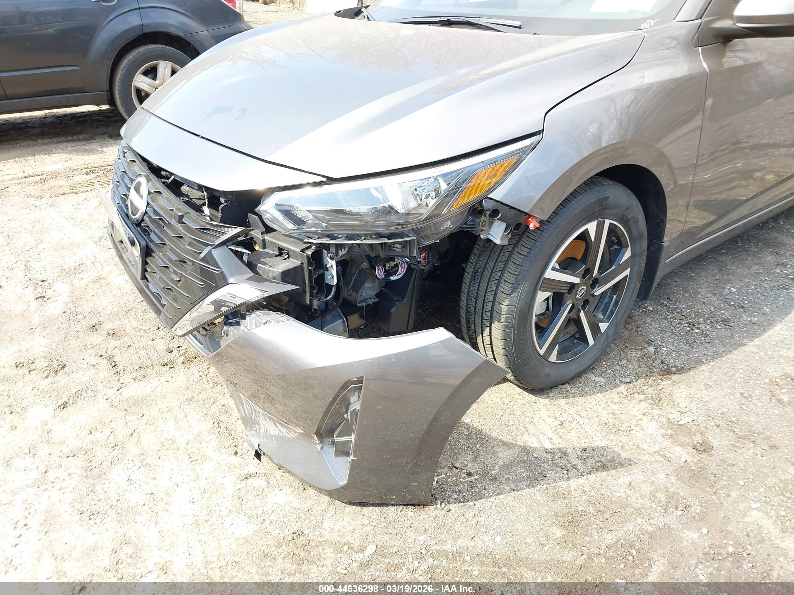 NISSAN SENTRA image 6