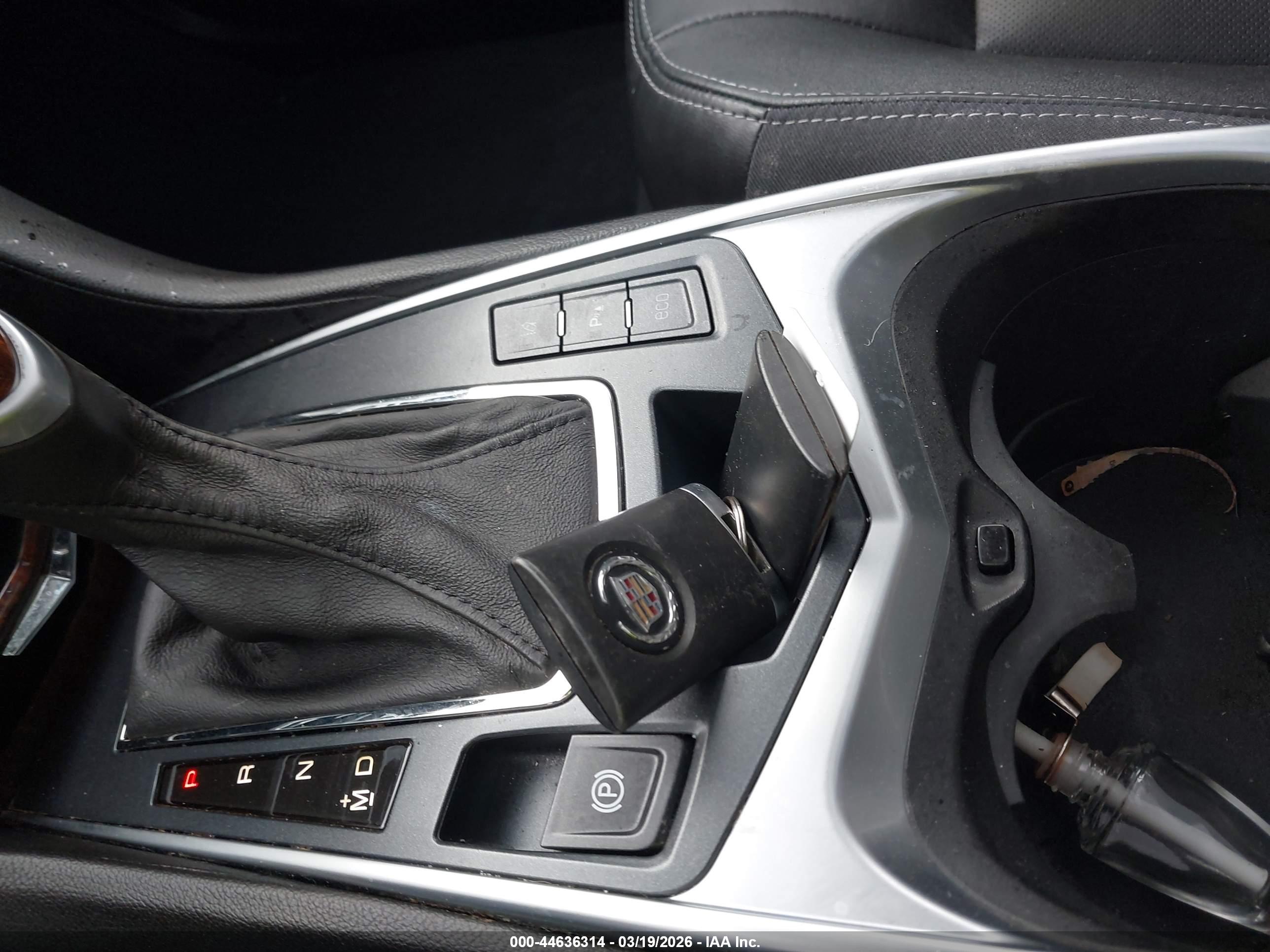 CADILLAC SRX image 11