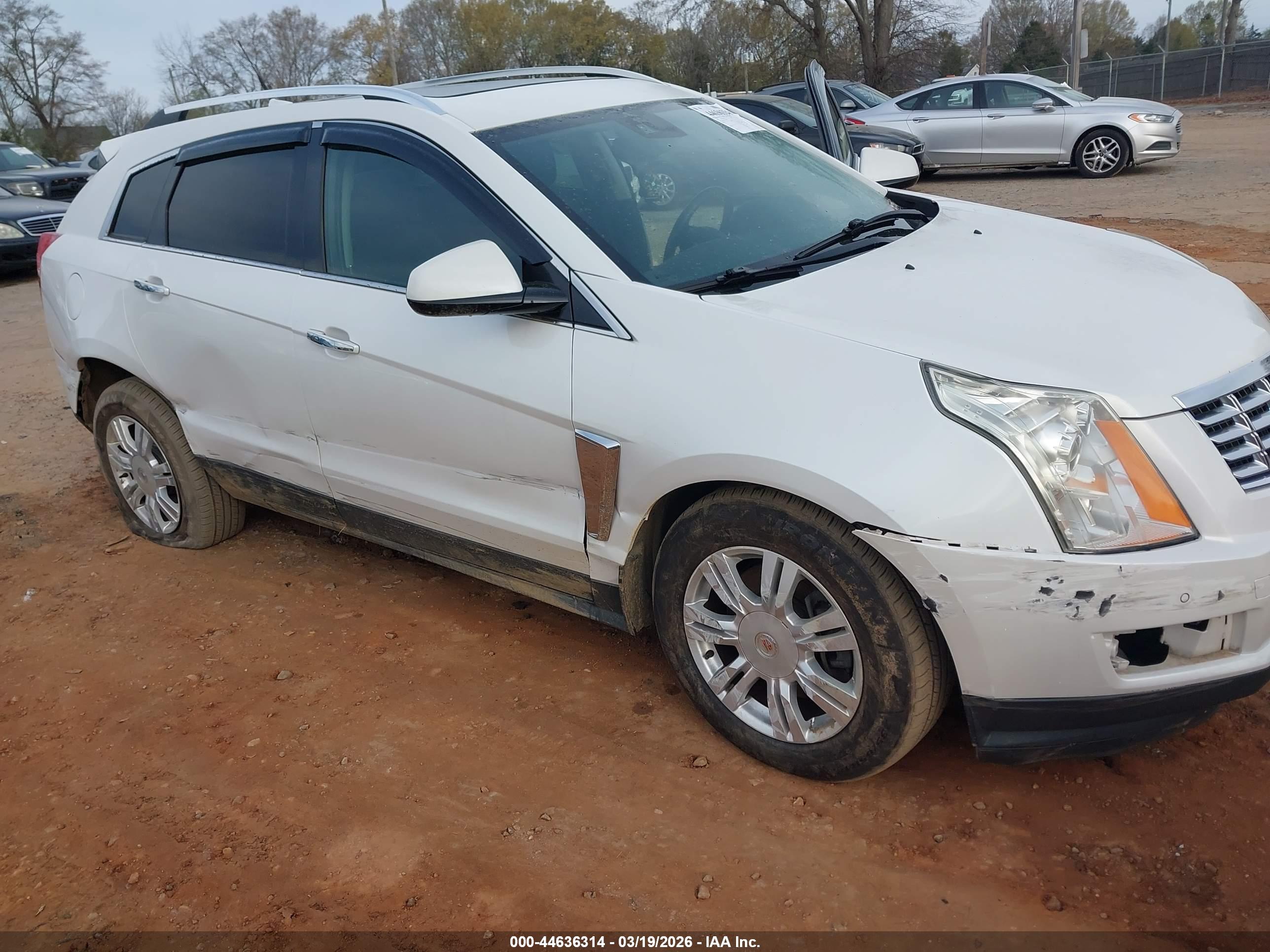 CADILLAC SRX image 6
