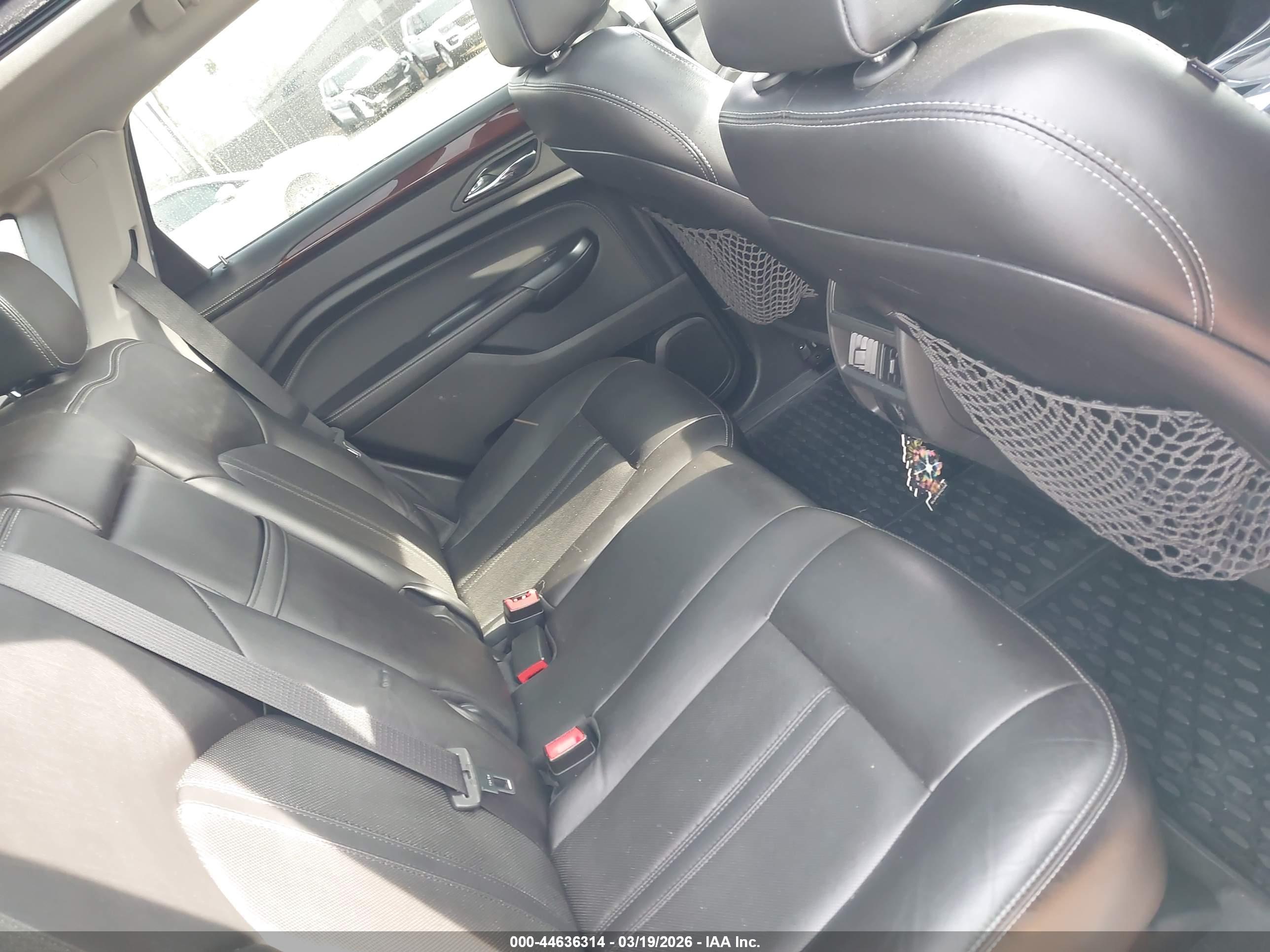CADILLAC SRX image 8