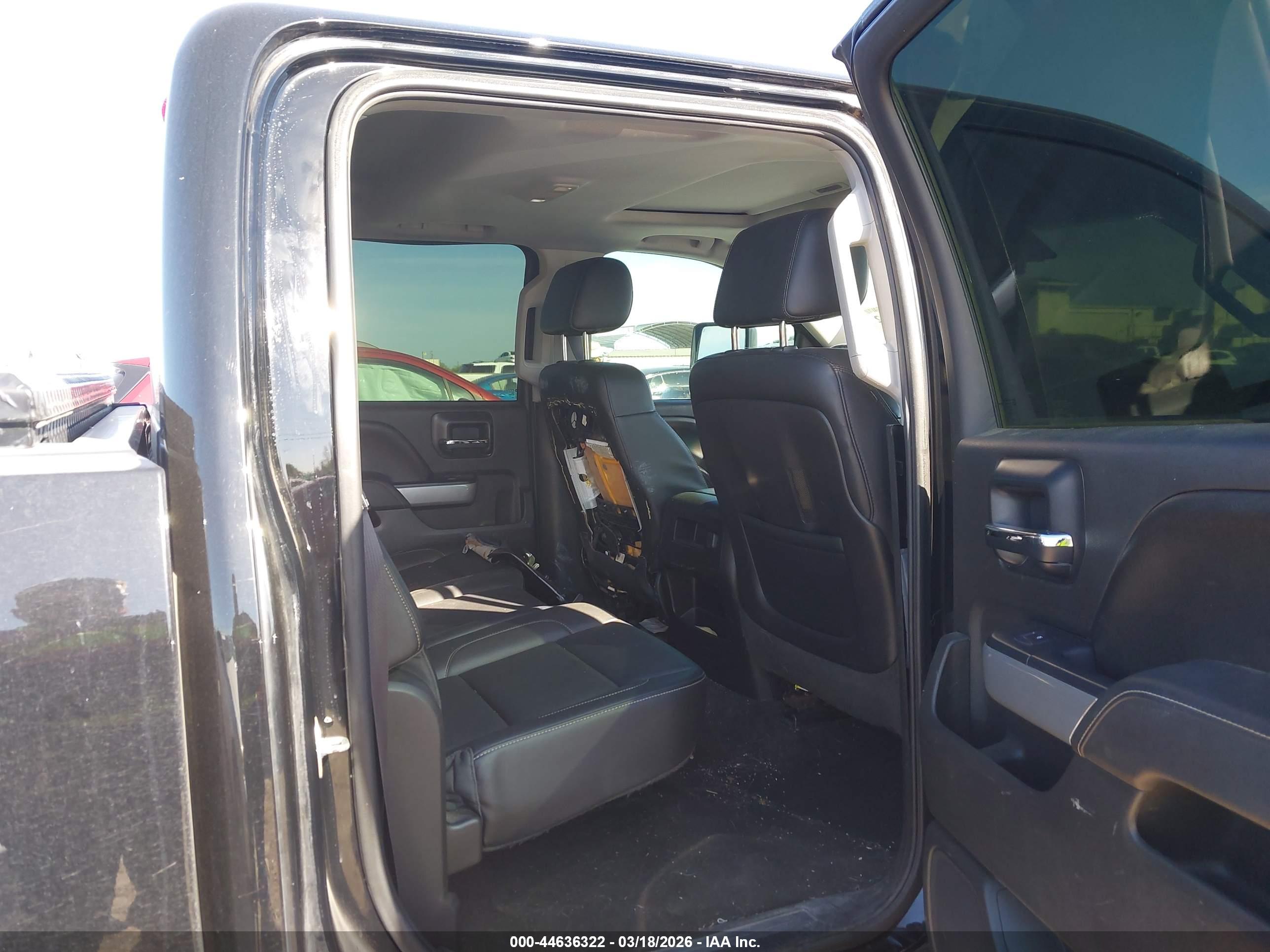 CHEVROLET SILVERADO image 8