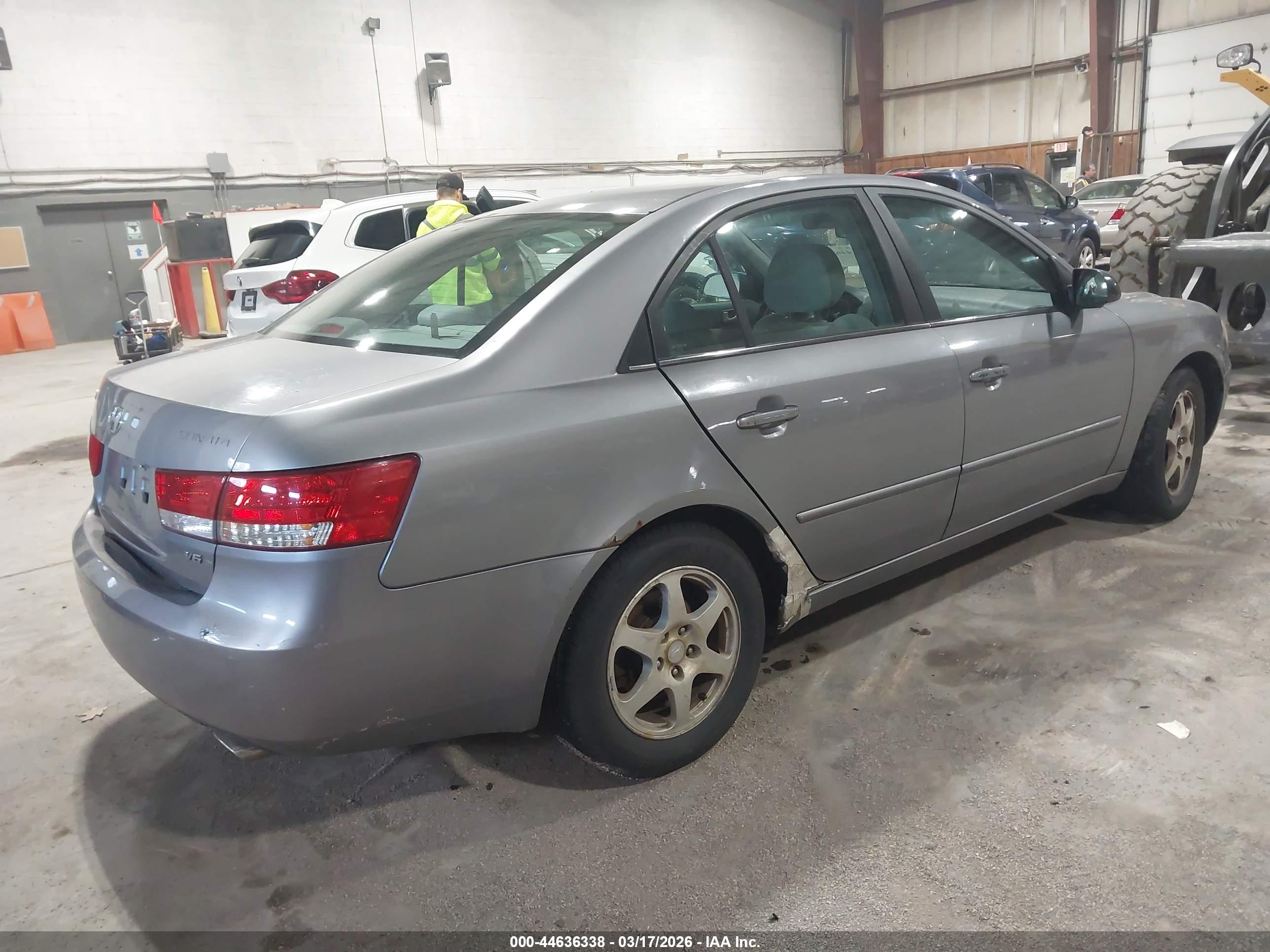 HYUNDAI SONATA image 4