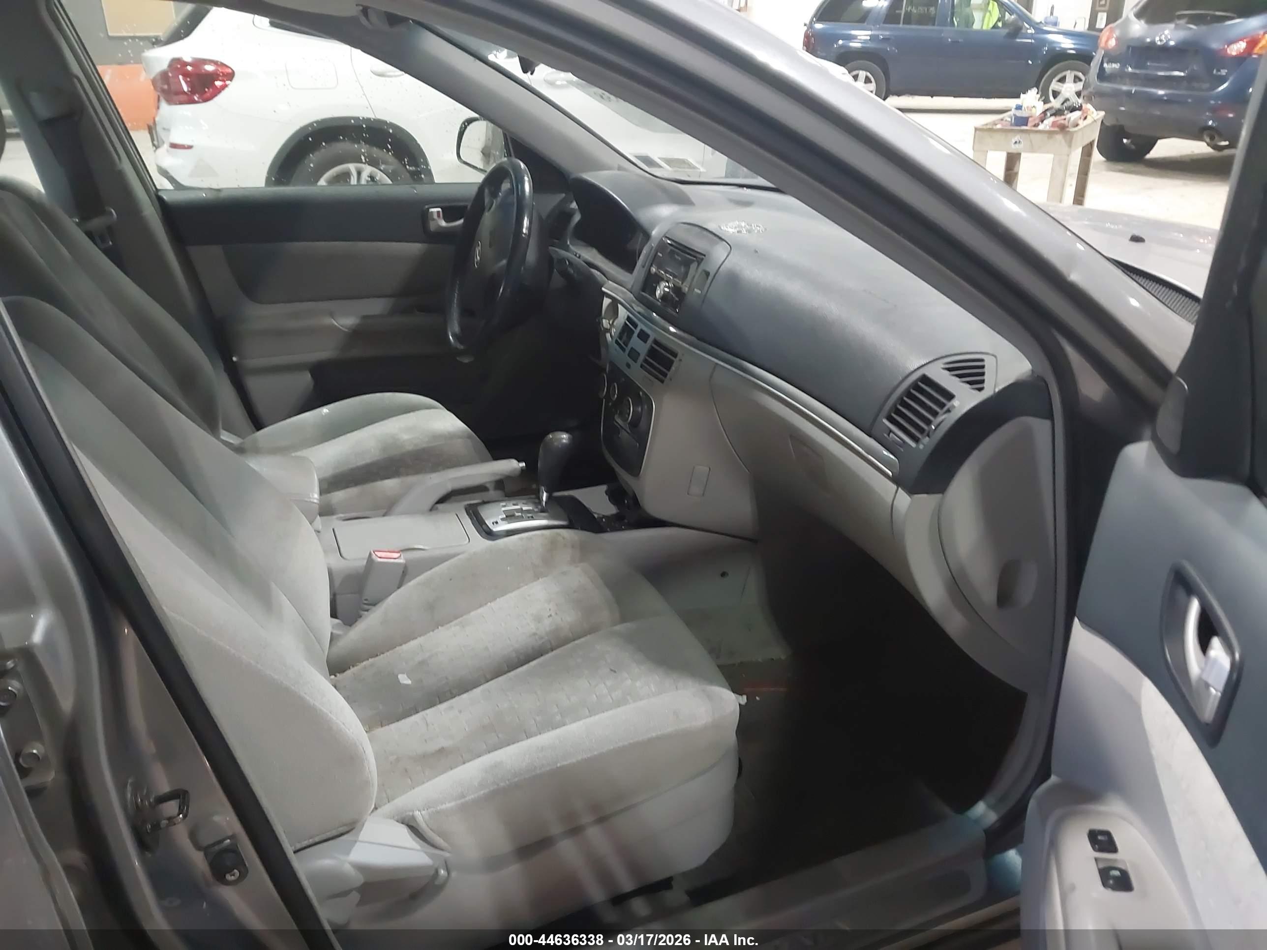 HYUNDAI SONATA image 5
