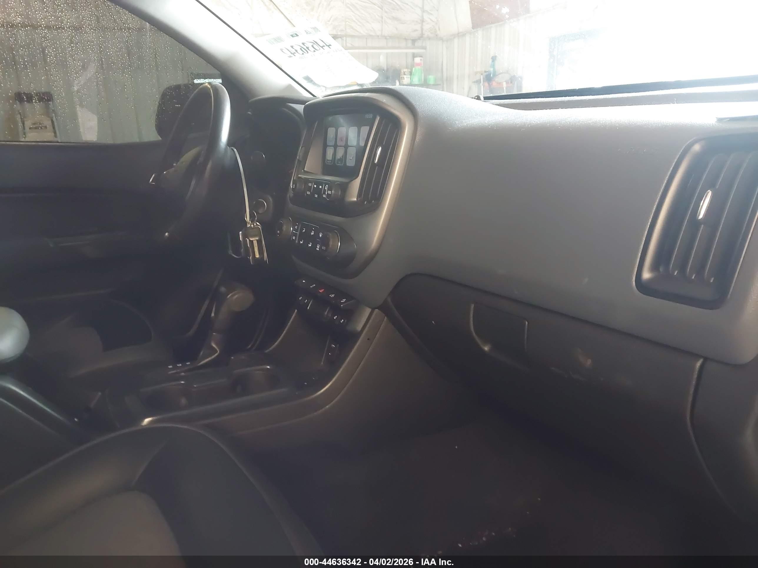 CHEVROLET COLORADO image 5