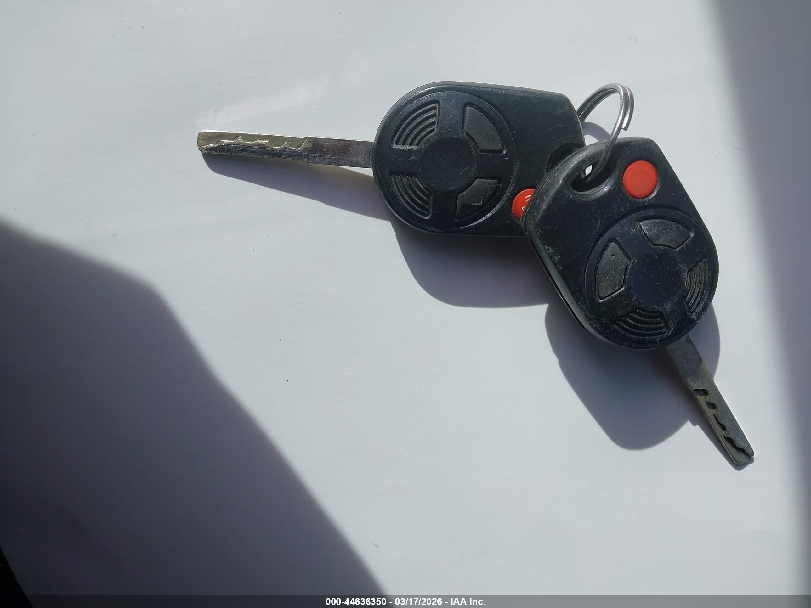FORD ESCAPE image 11