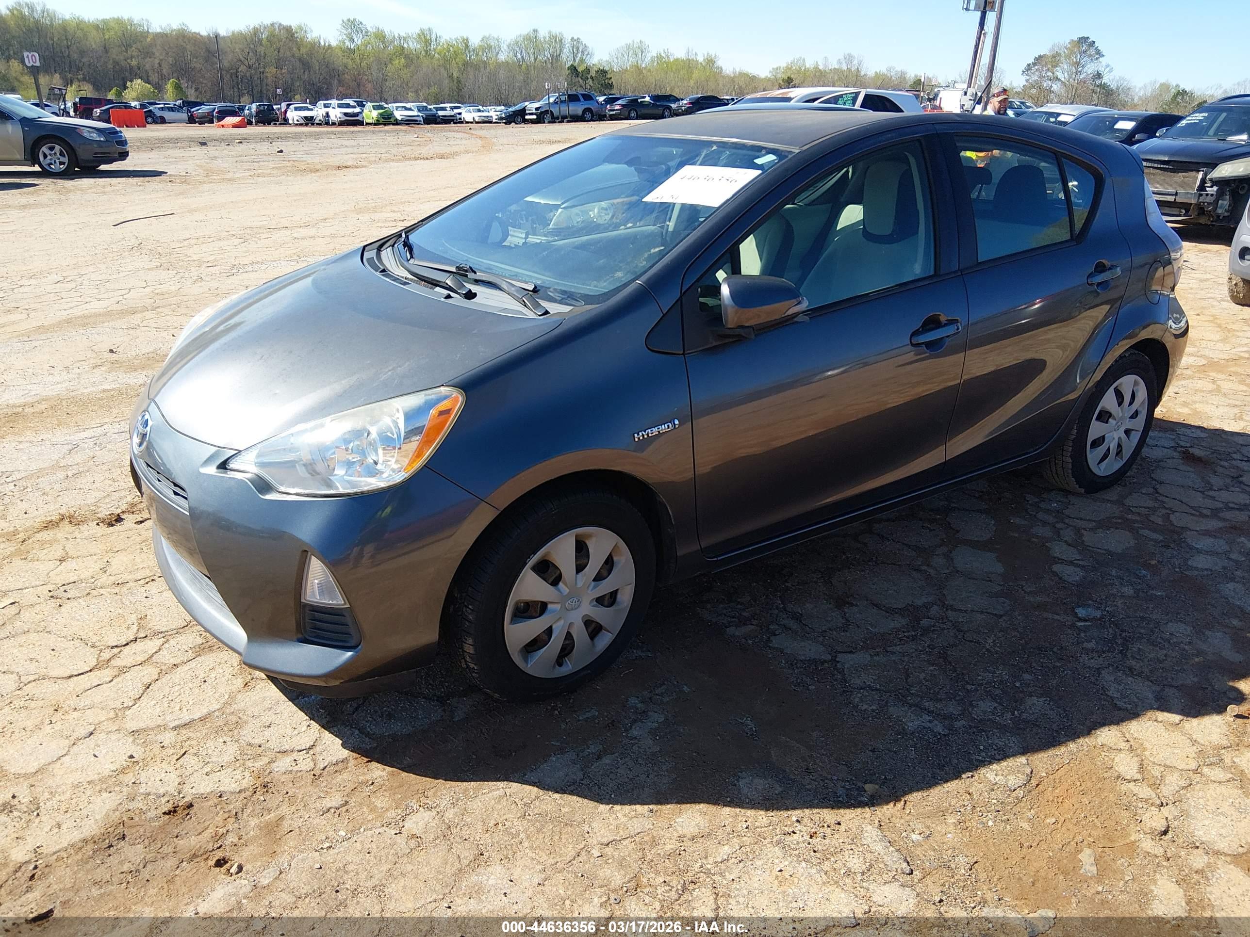 TOYOTA PRIUS image 2