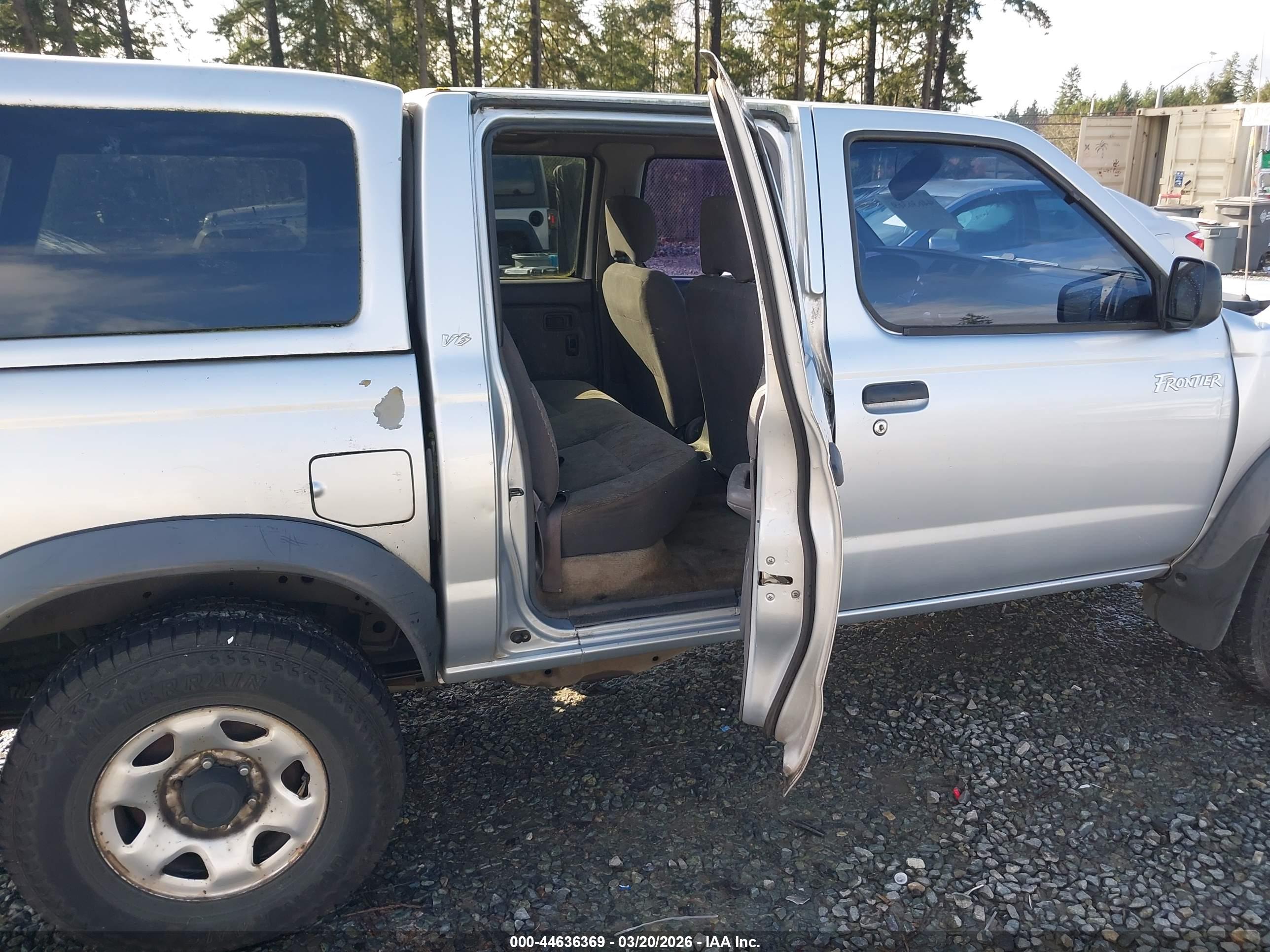 NISSAN FRONTIER image 8