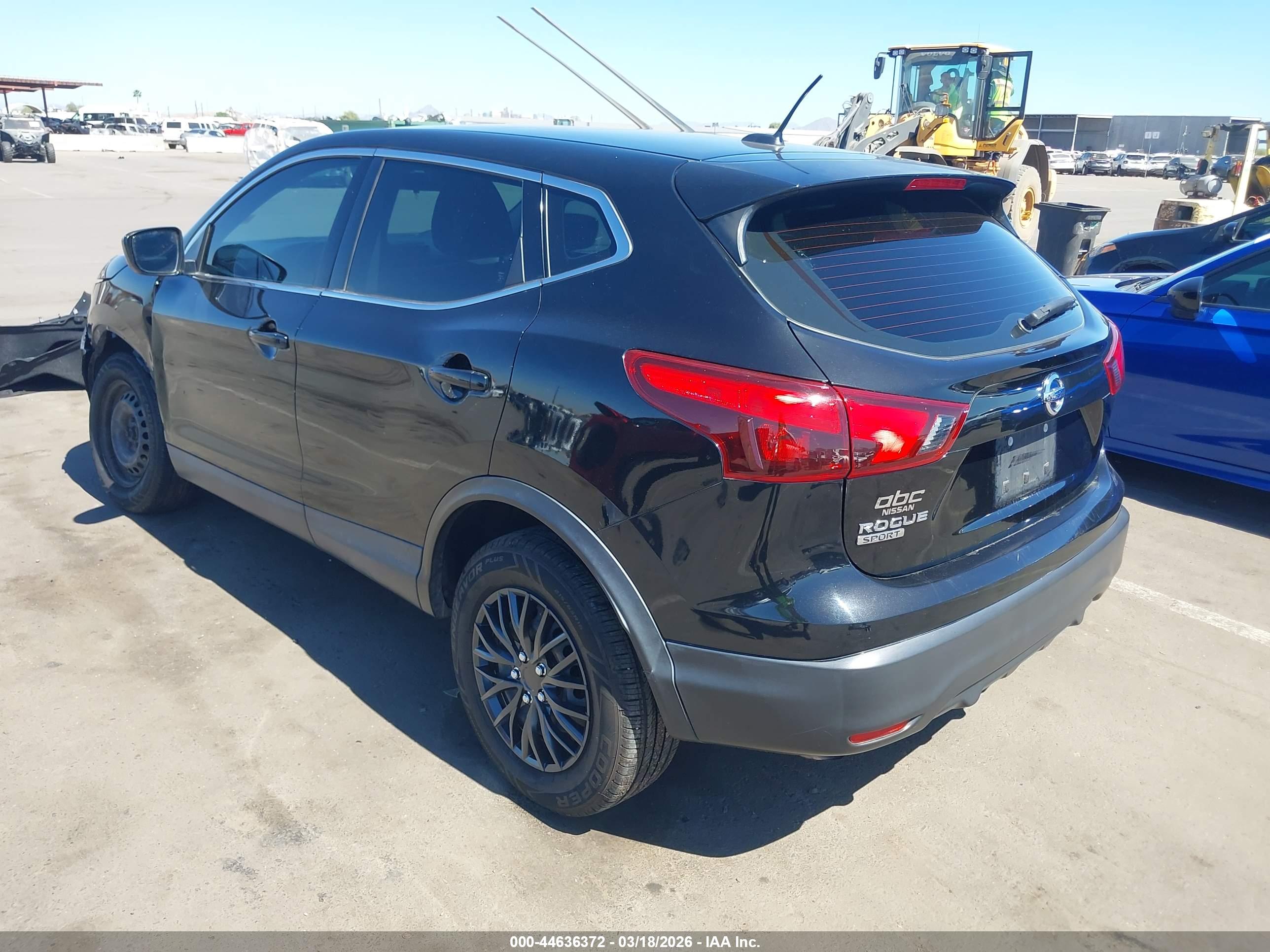 NISSAN ROGUE image 3