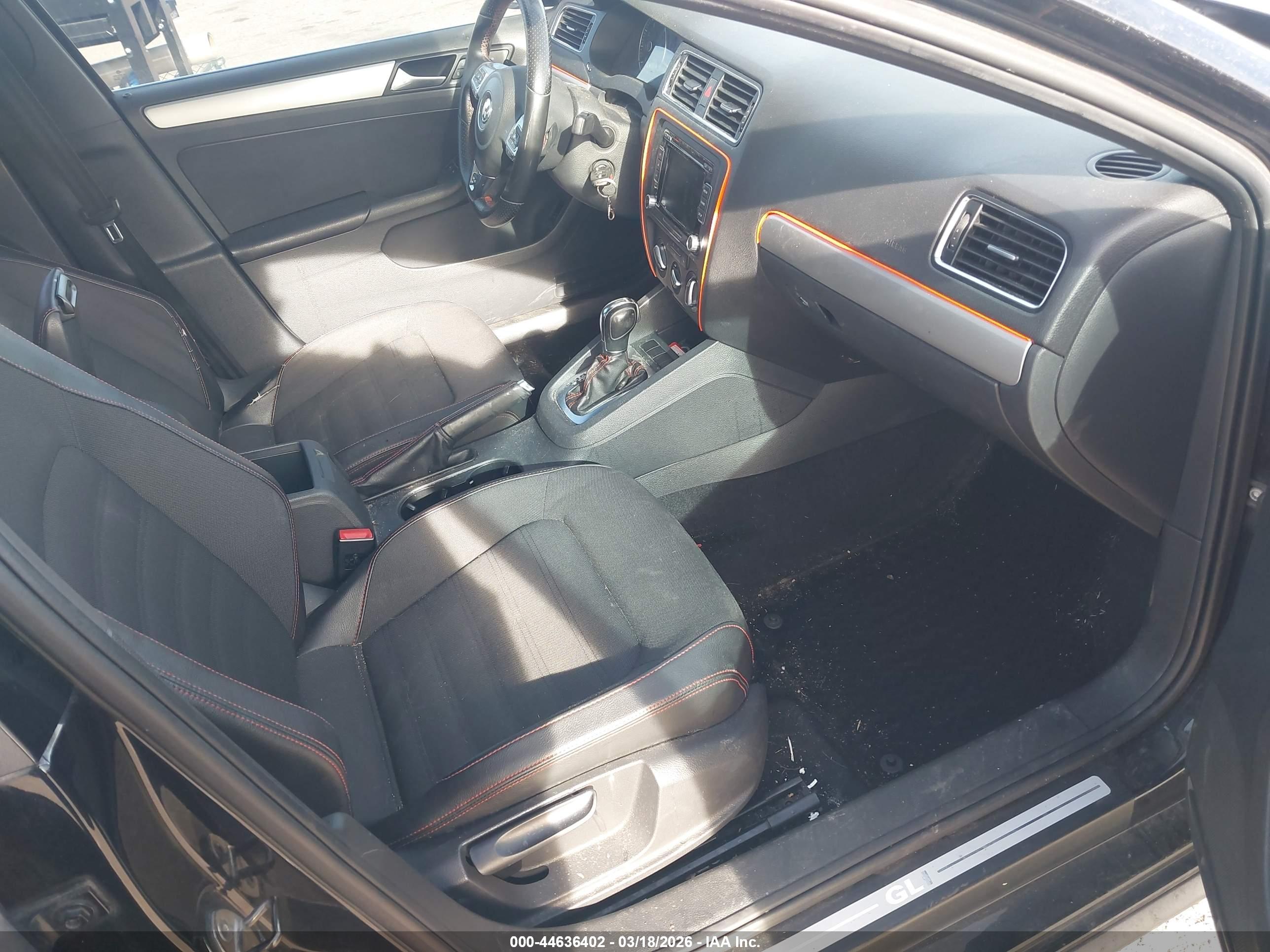 VOLKSWAGEN JETTA image 8