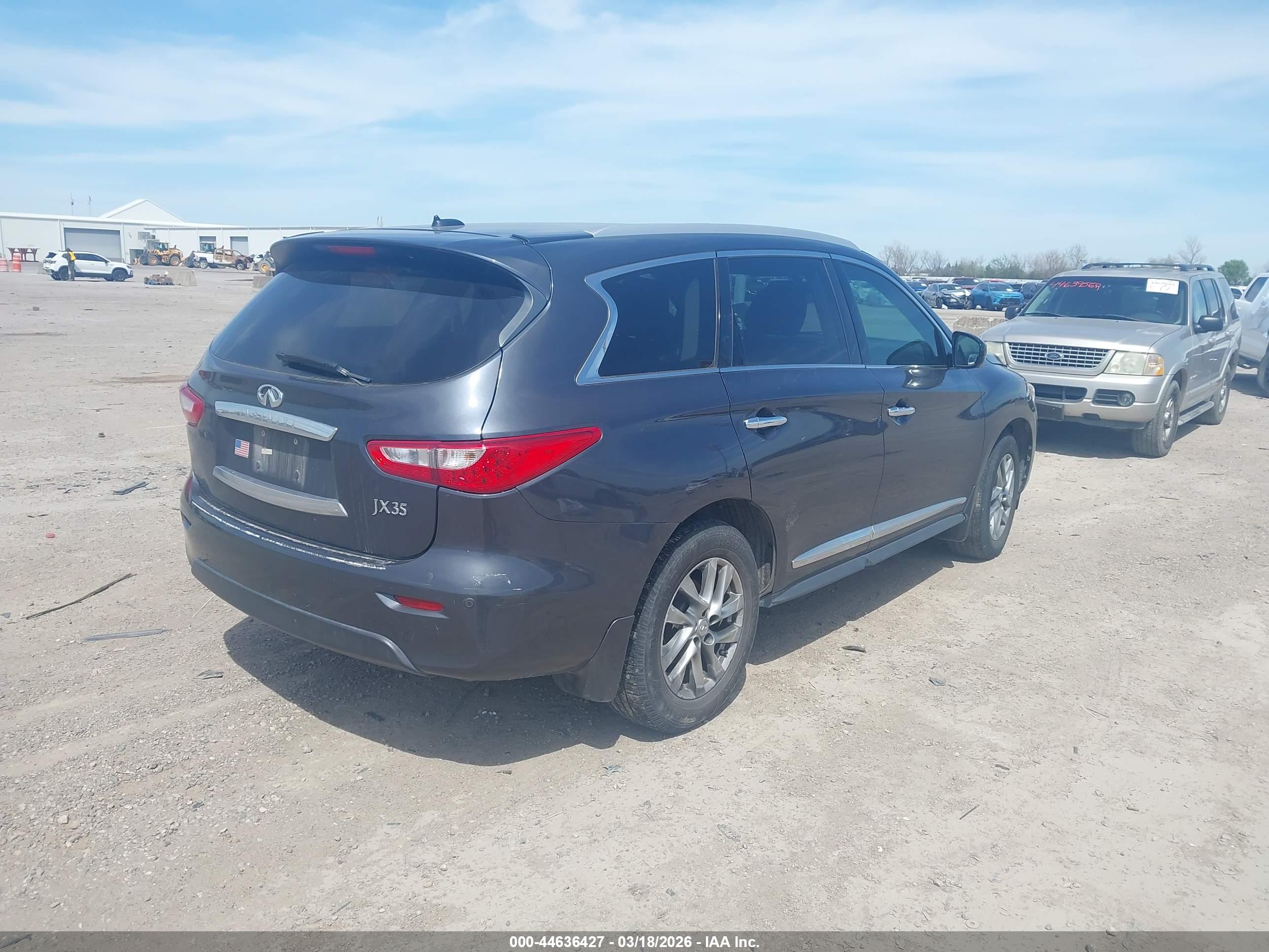 INFINITI JX35 image 4