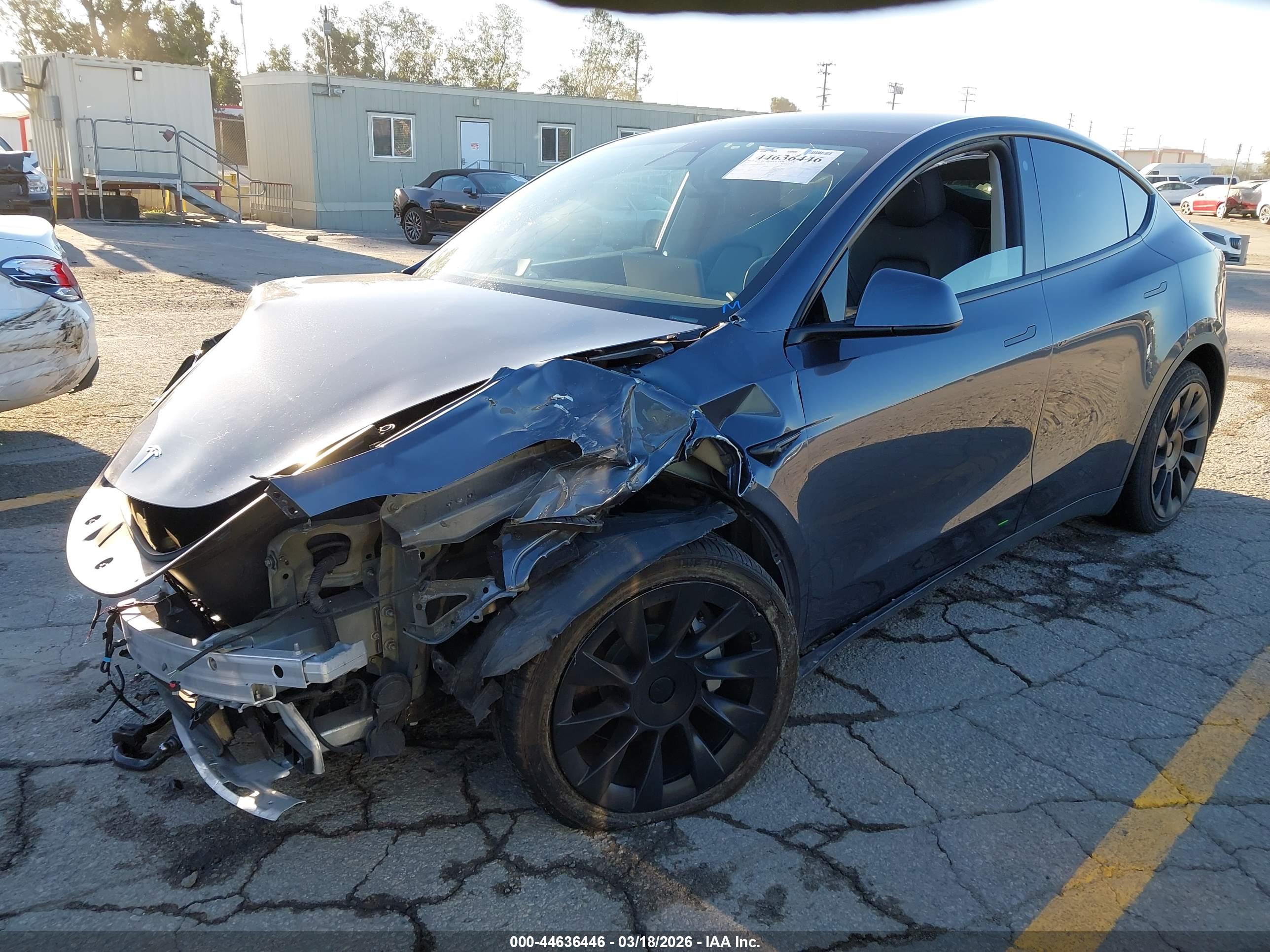 TESLA MODEL image 2