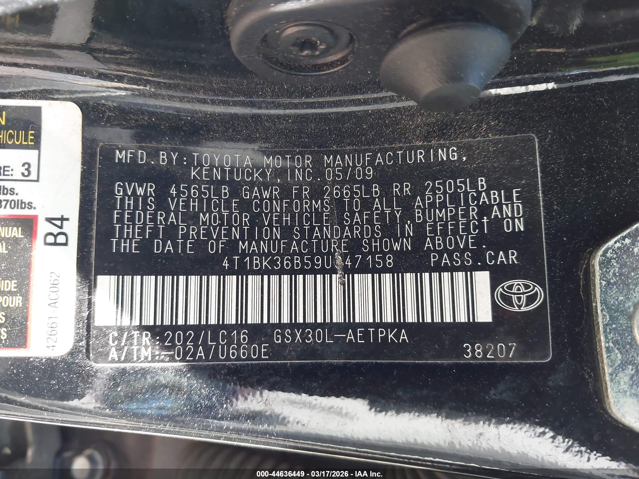 TOYOTA AVALON image 9