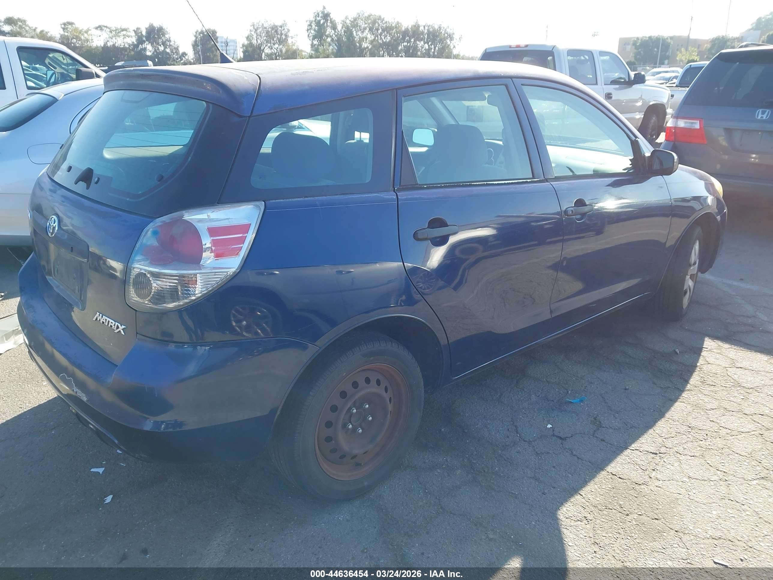 TOYOTA MATRIX image 4