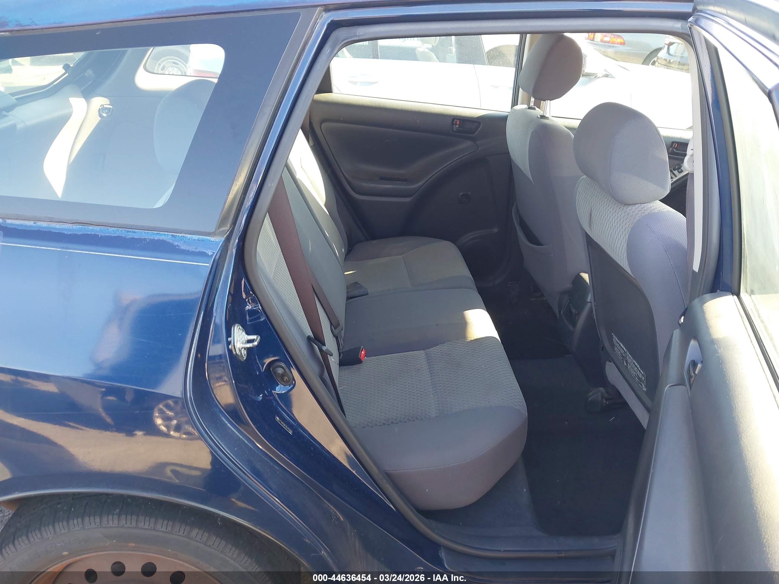 TOYOTA MATRIX image 8