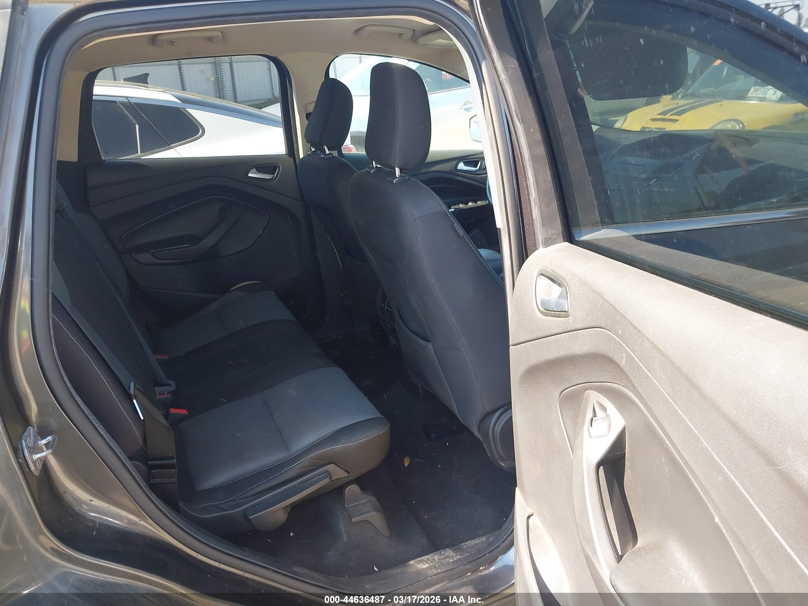 FORD ESCAPE image 8