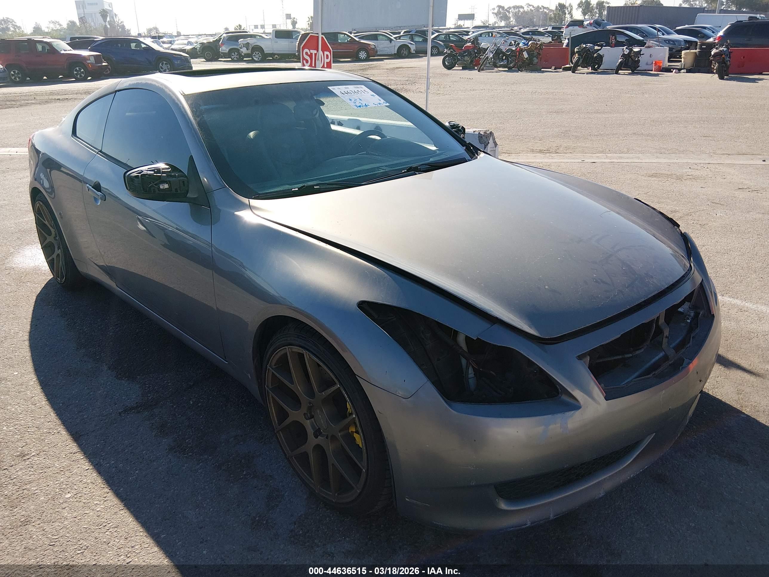 INFINITI G37 image 6