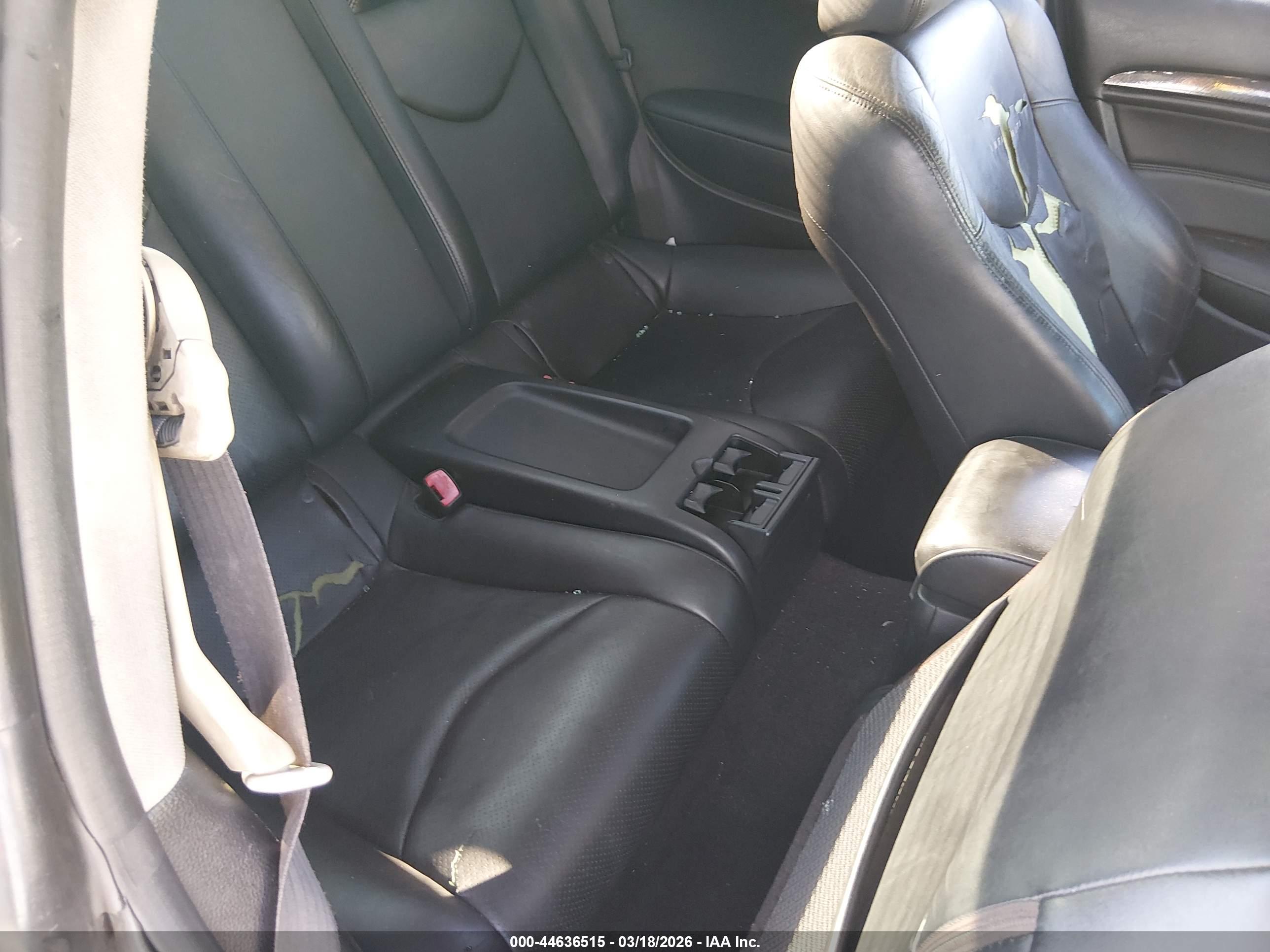 INFINITI G37 image 8