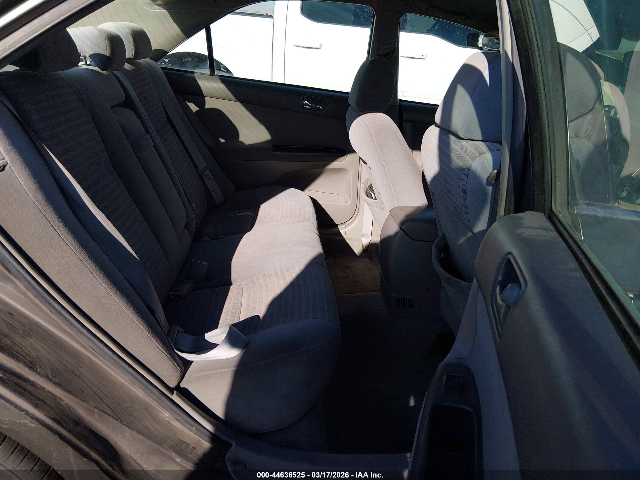 TOYOTA CAMRY image 8