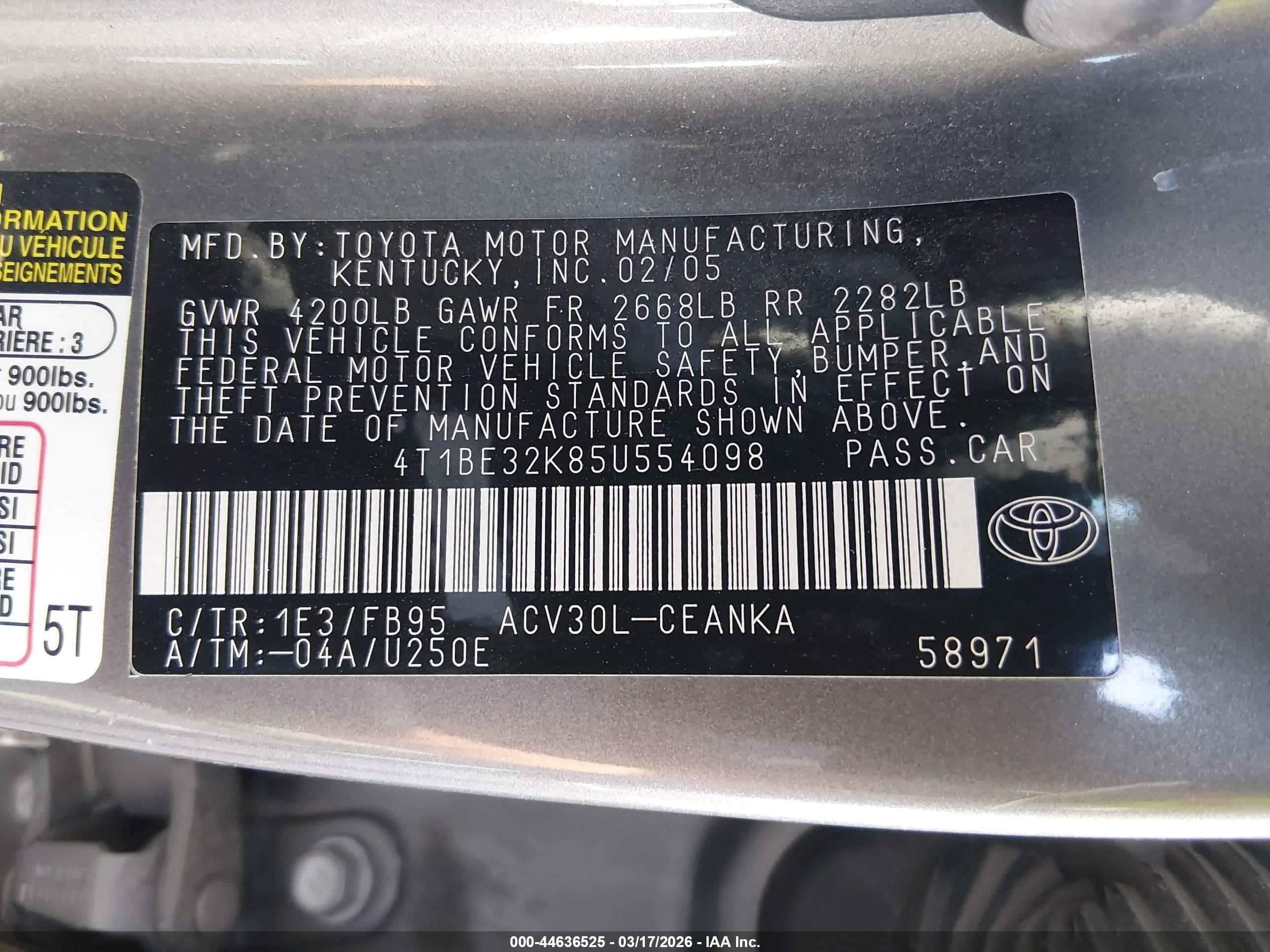 TOYOTA CAMRY image 9