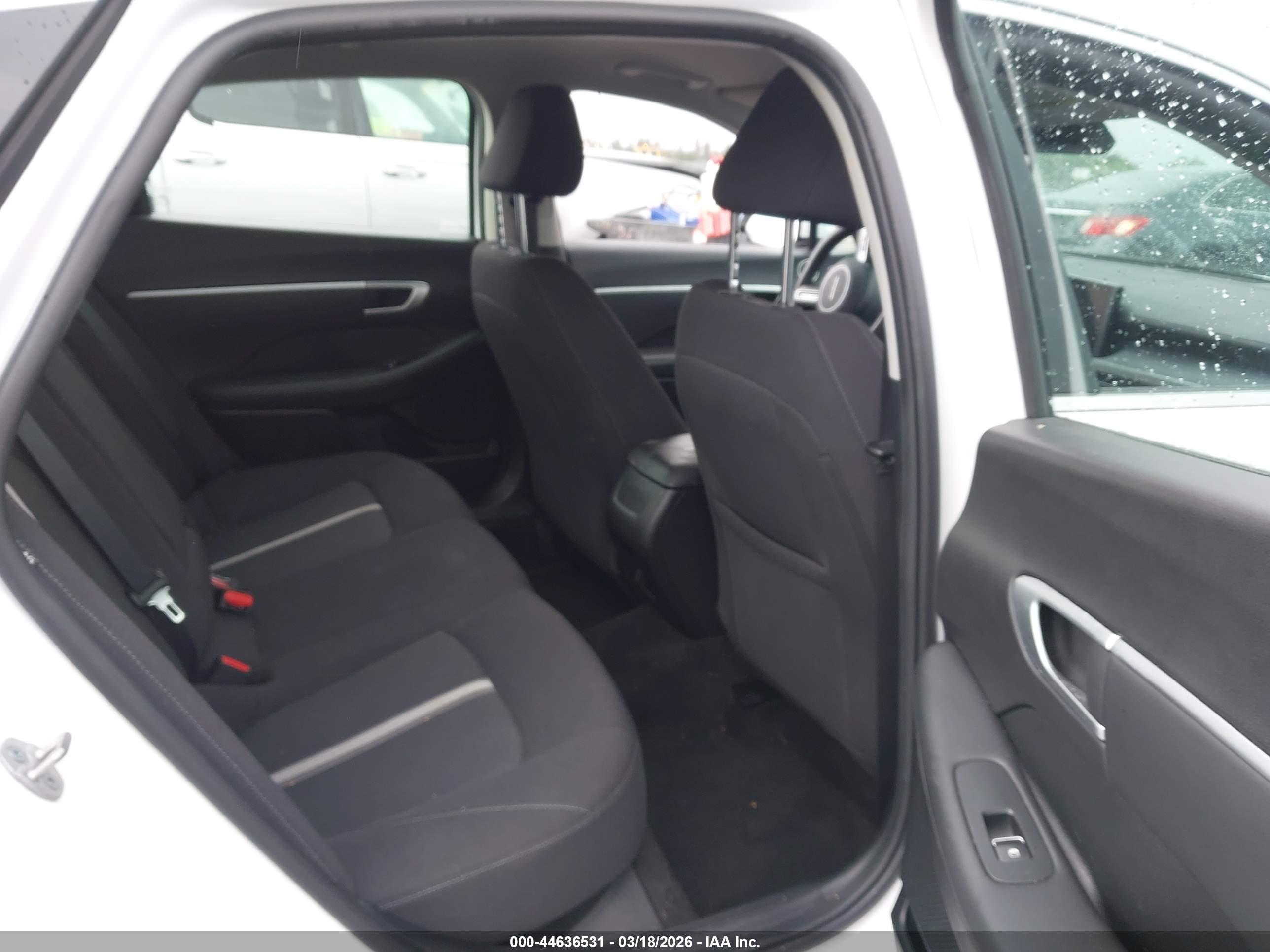 HYUNDAI SONATA image 8