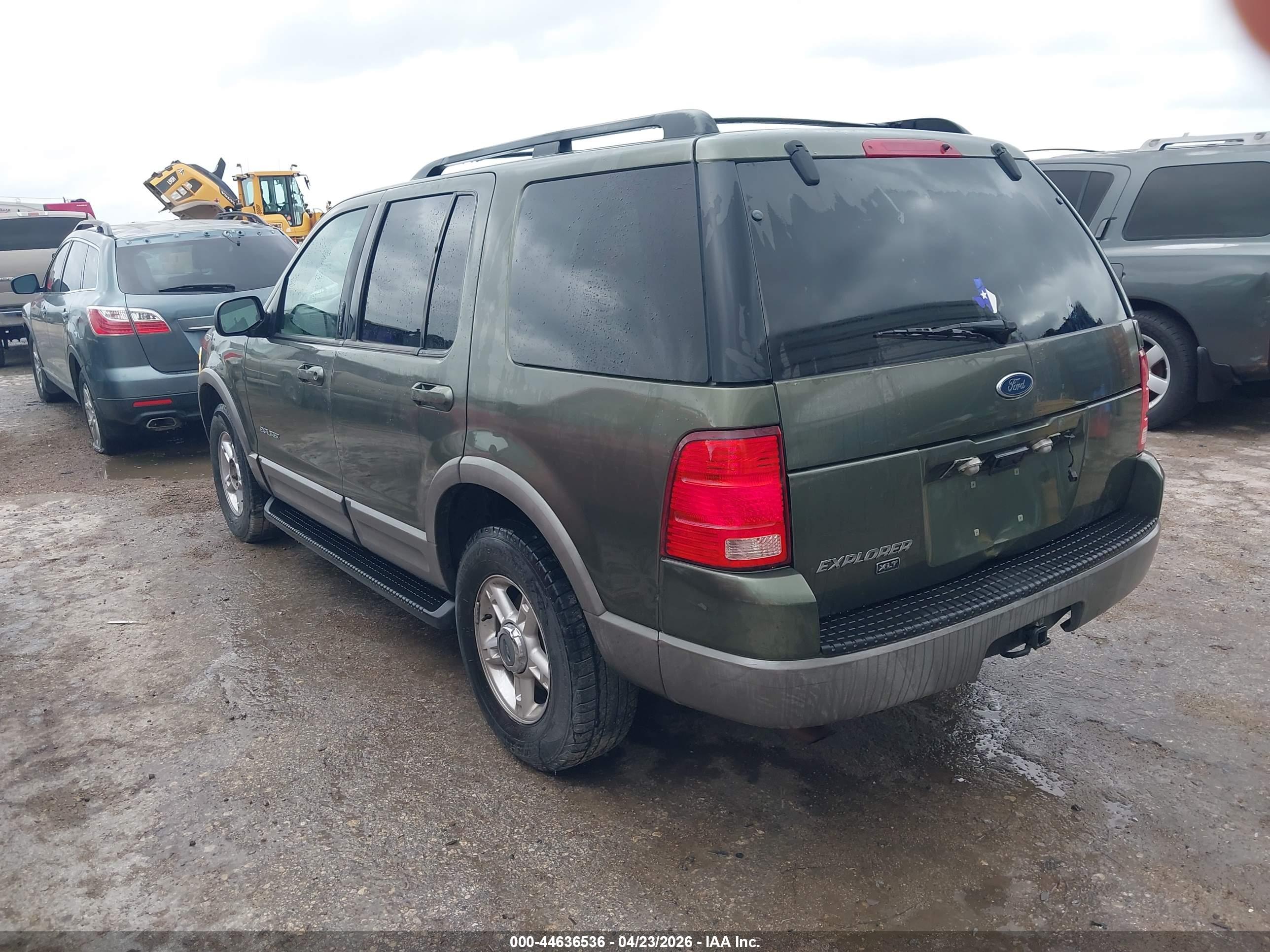 FORD EXPLORER image 3