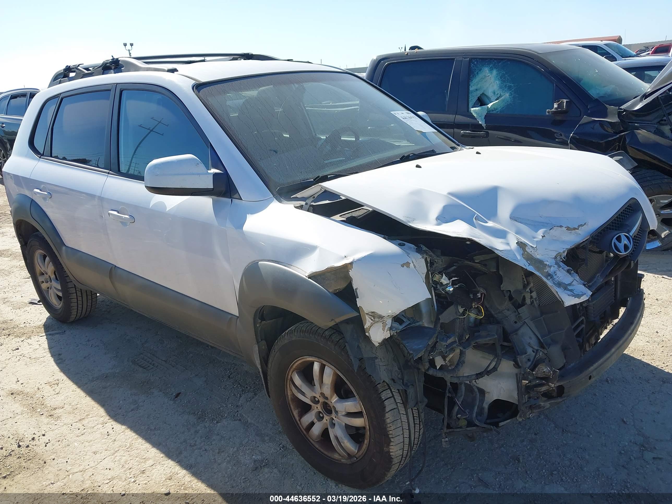 HYUNDAI TUCSON image 6